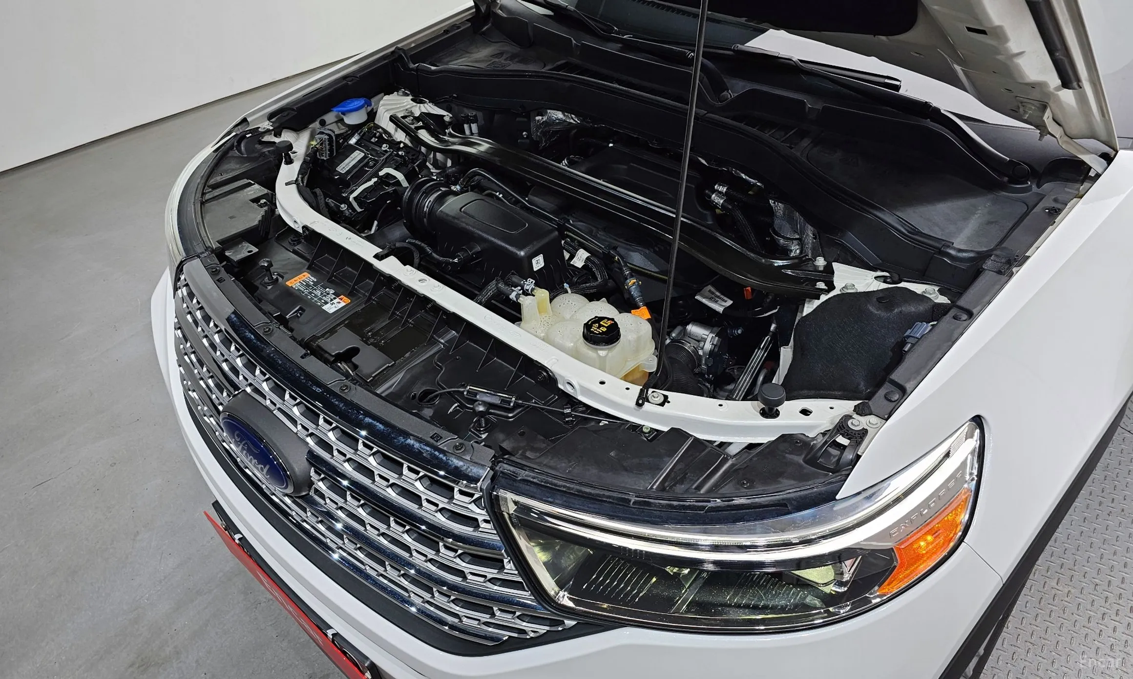 Ford Explorer 6th Generation превью 6