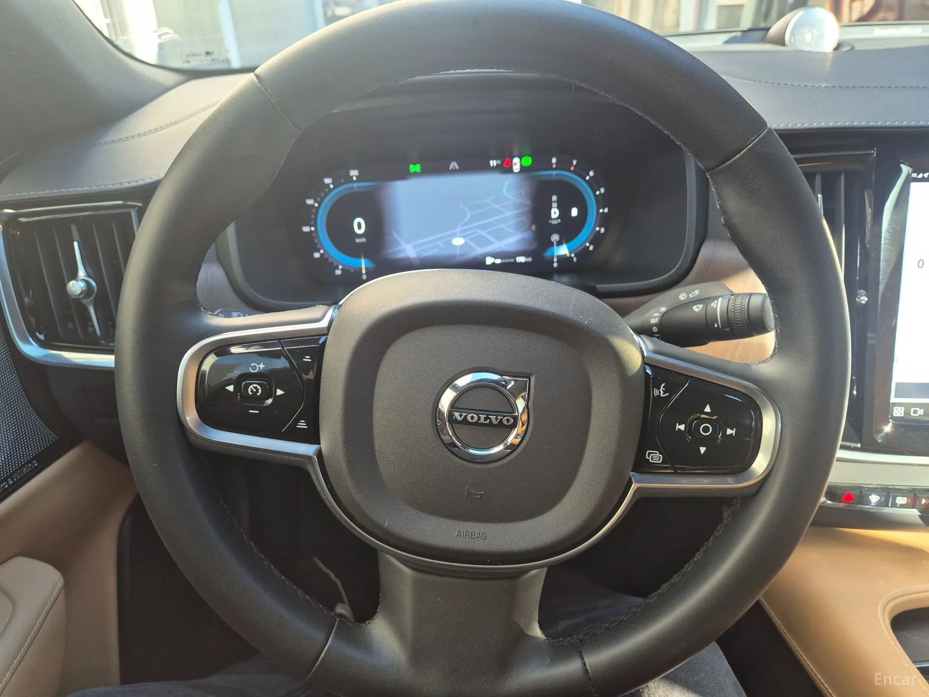 Volvo S90 превью 13
