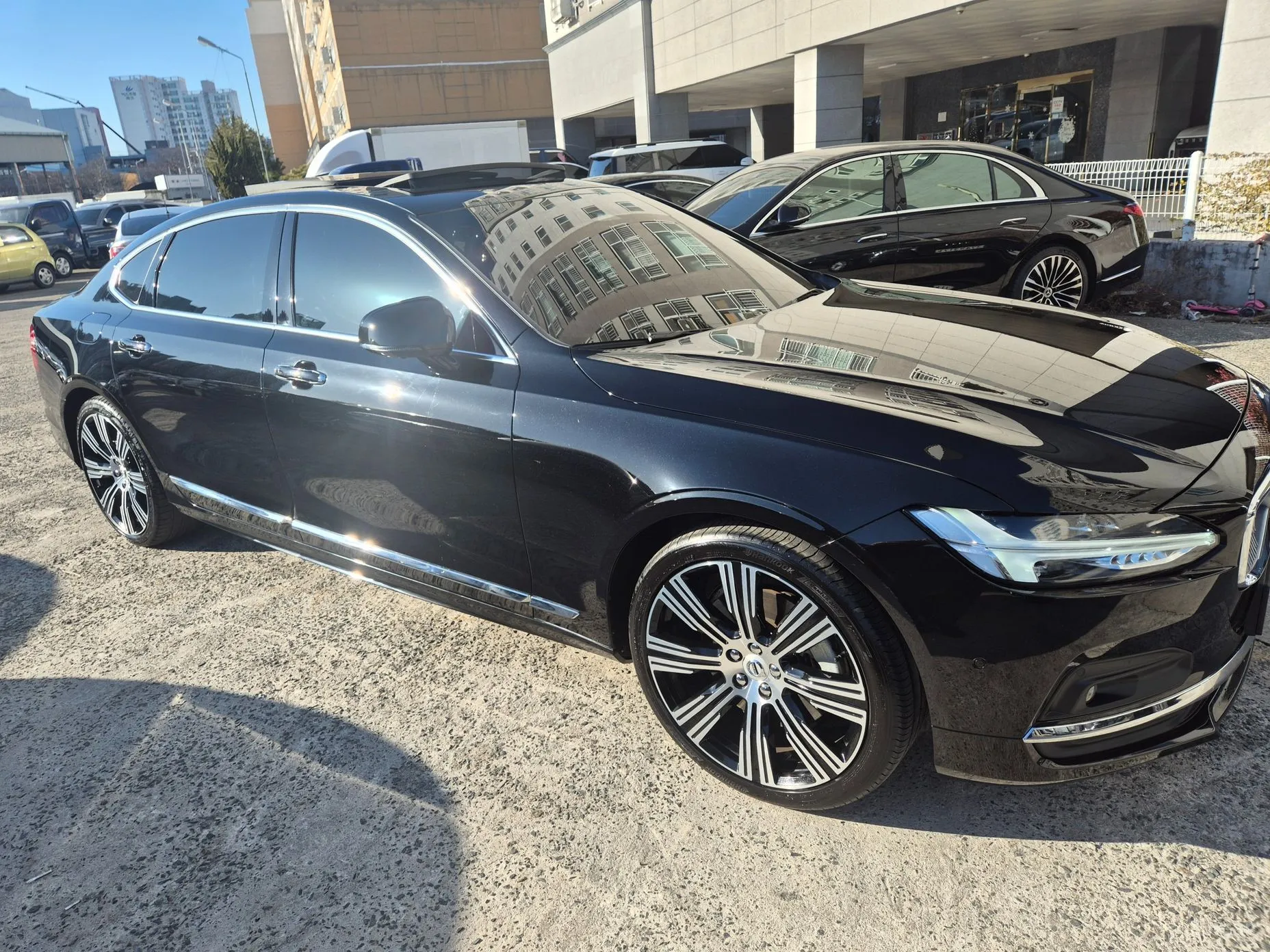 Volvo S90
