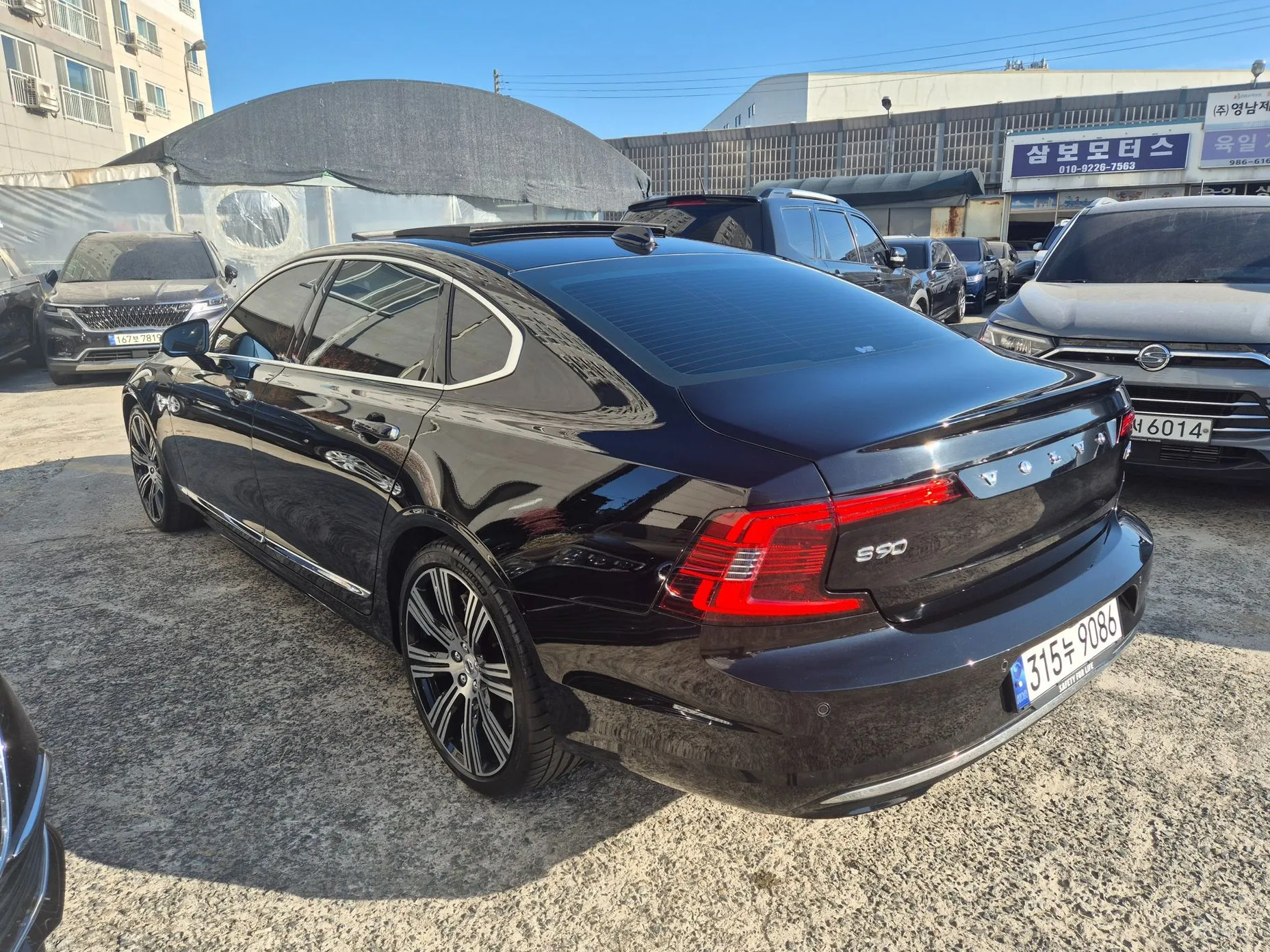 Volvo S90 превью 4