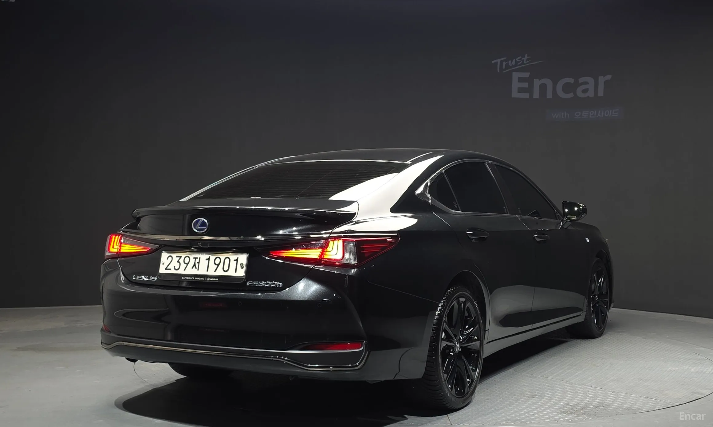 Lexus ES300h 7th Generation