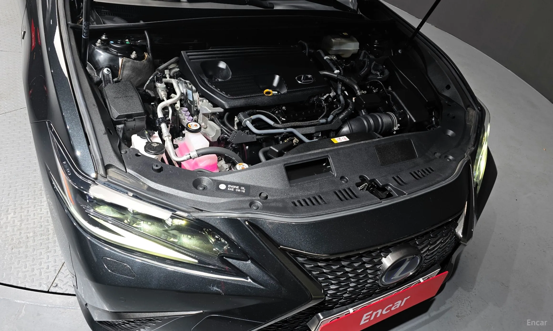 Lexus ES300h 7th Generation превью 6