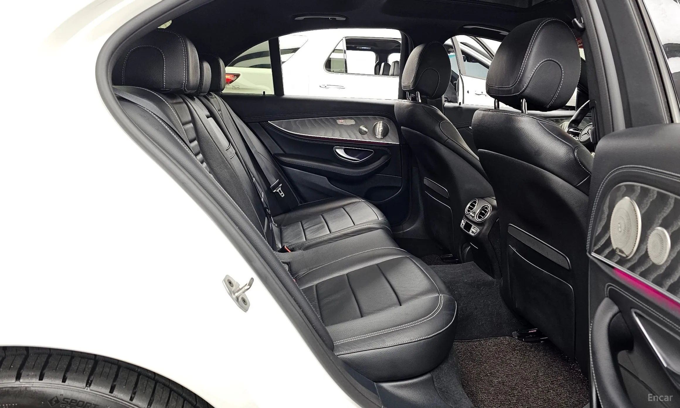 Mercedes Benz E-Class W213 превью 12