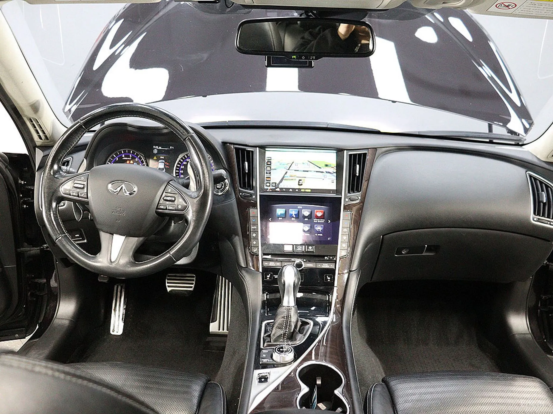 Infiniti Q50 превью 15