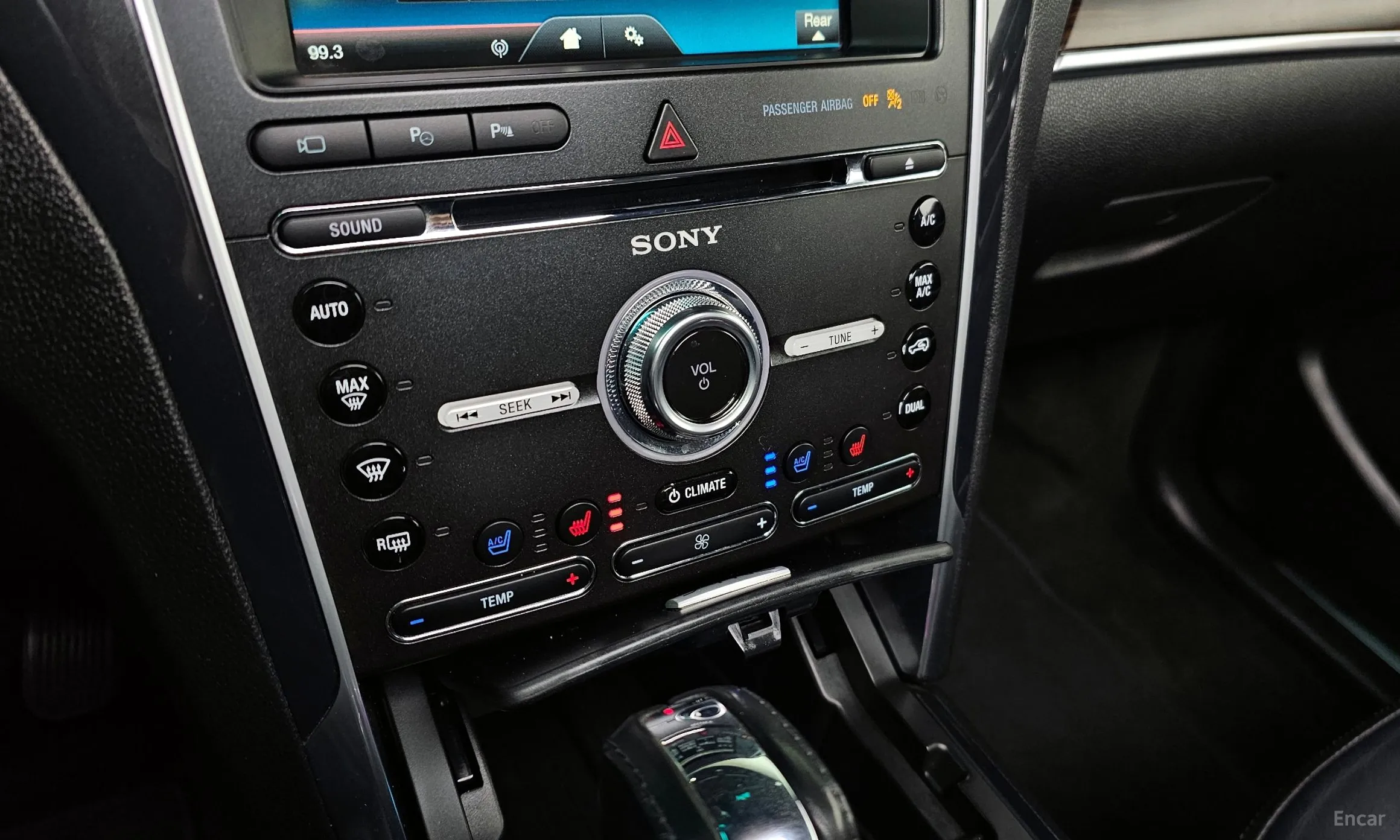 Ford Explorer превью 18