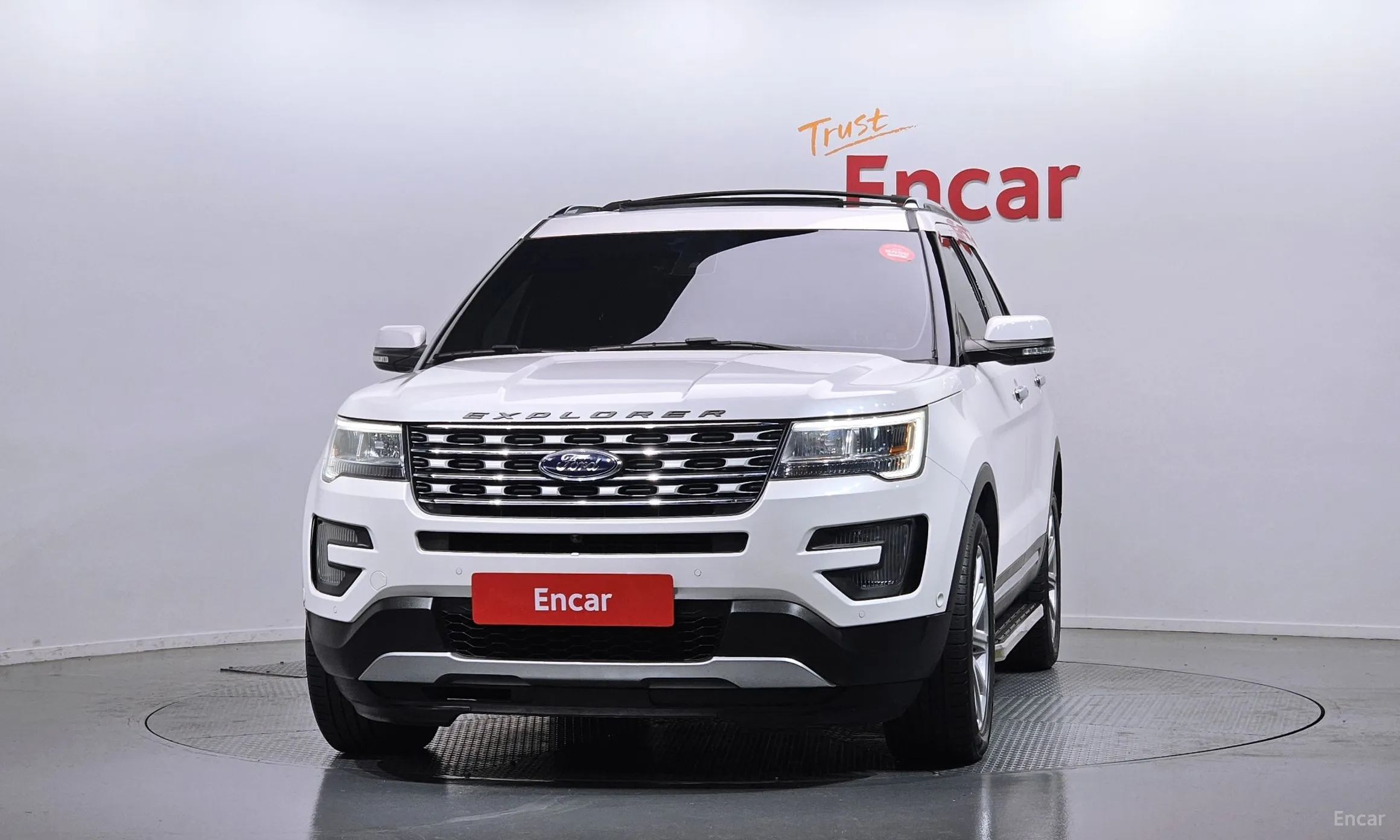Ford Explorer превью 3