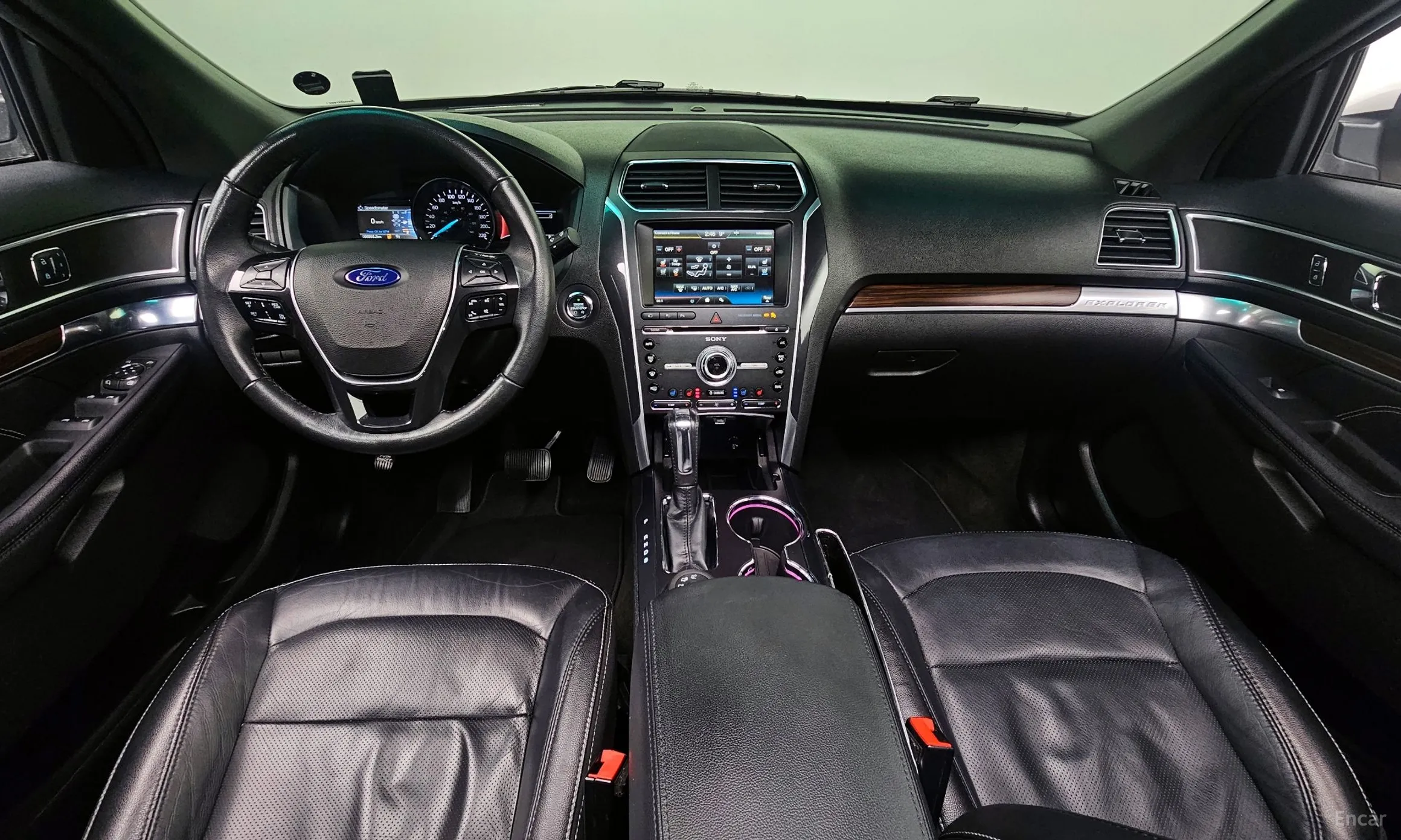 Ford Explorer превью 7