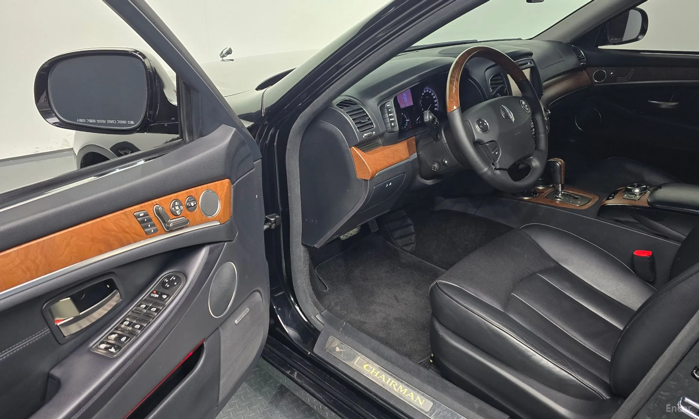 KG Mobility (SsangYong) Chairman W превью 11