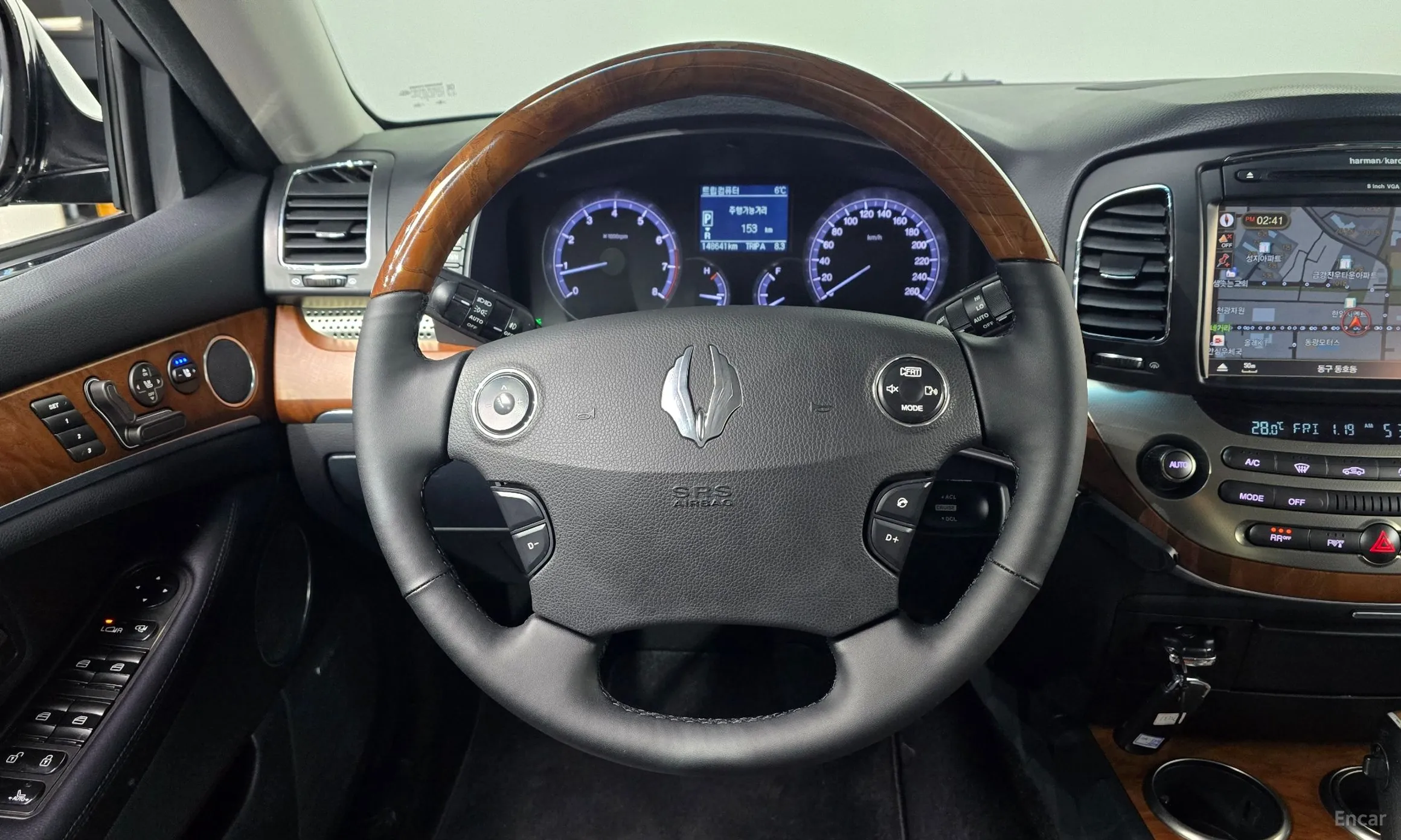 KG Mobility (SsangYong) Chairman W превью 13