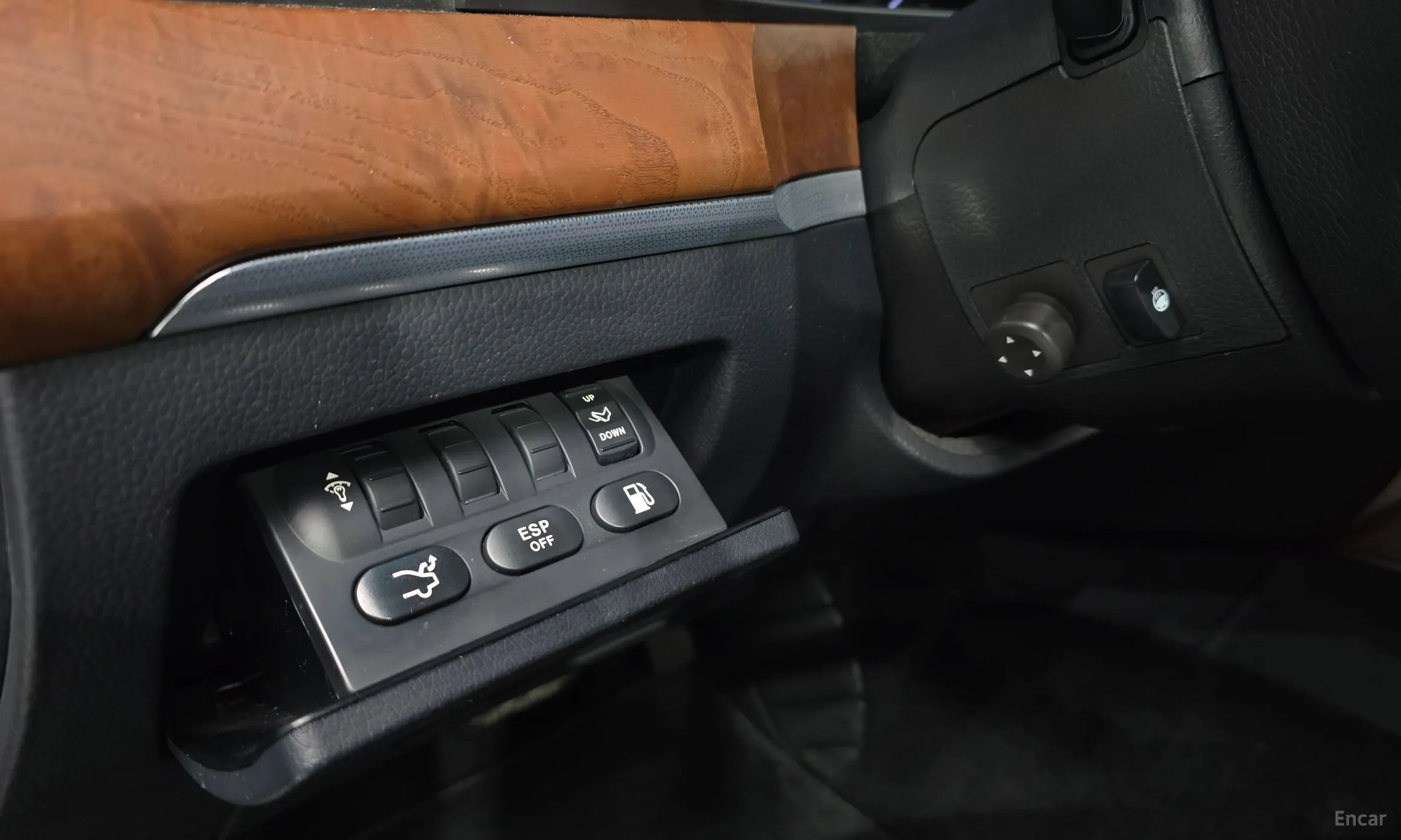 KG Mobility (SsangYong) Chairman W превью 14