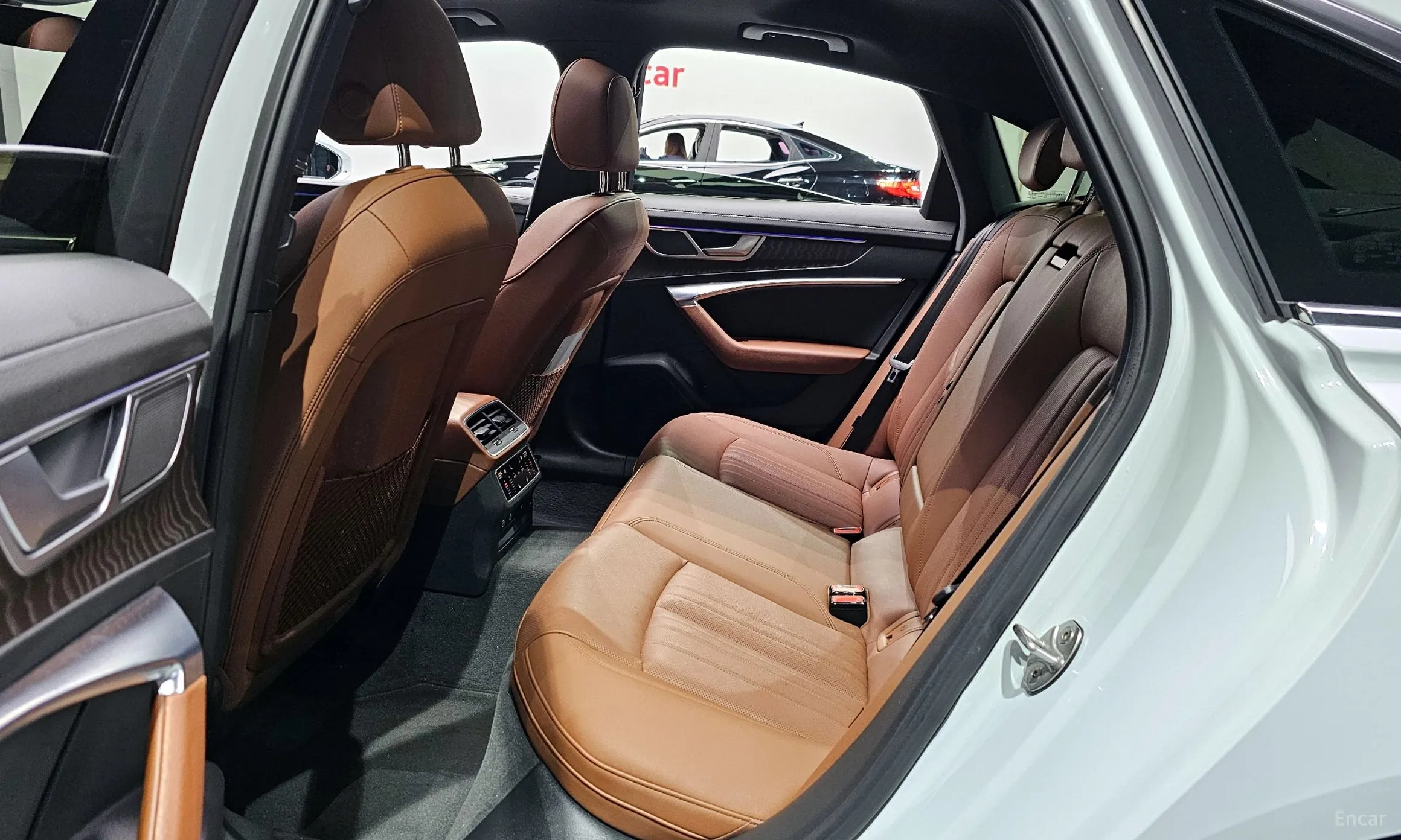 Audi A6 (C8) превью 12
