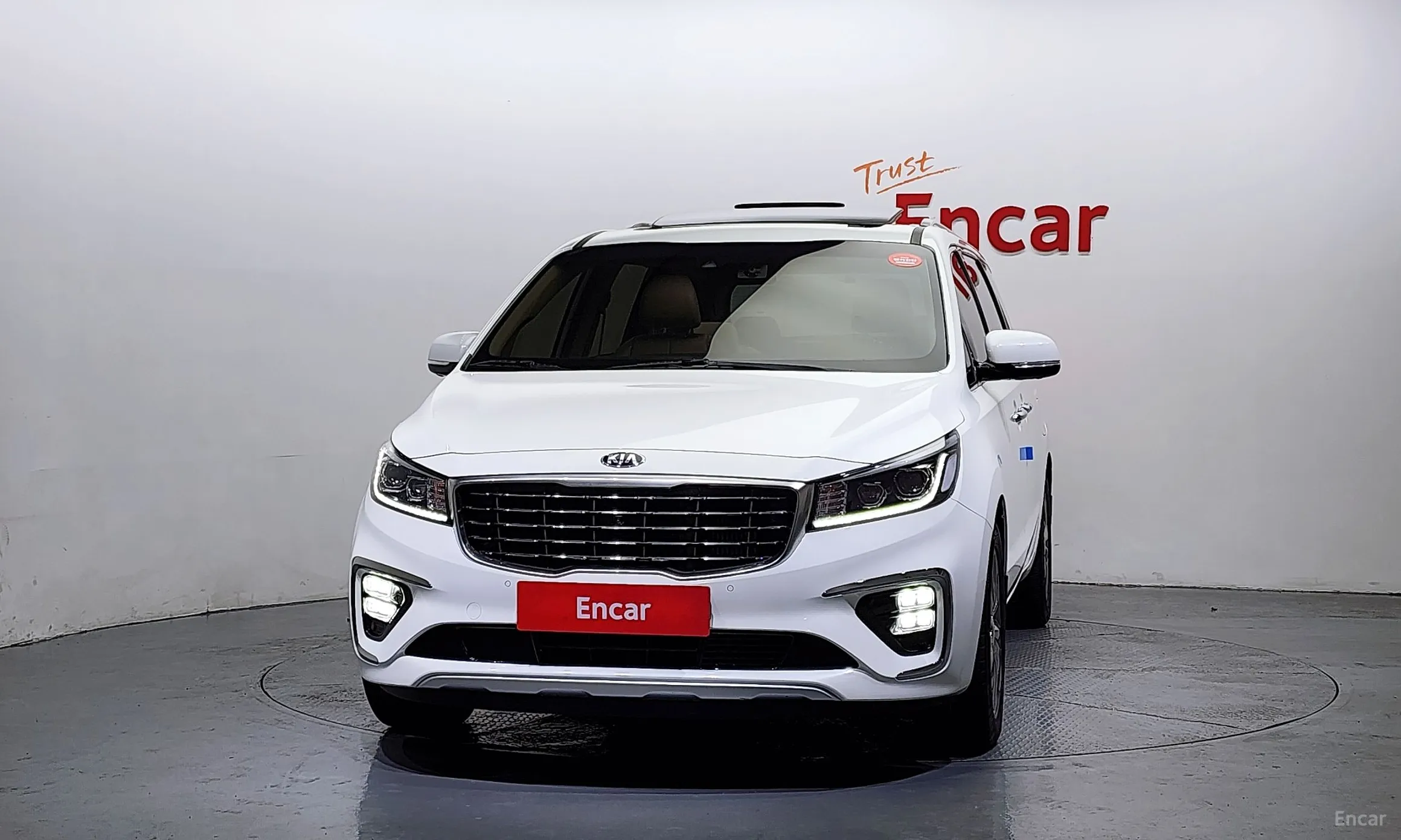 Kia Carnival превью 3