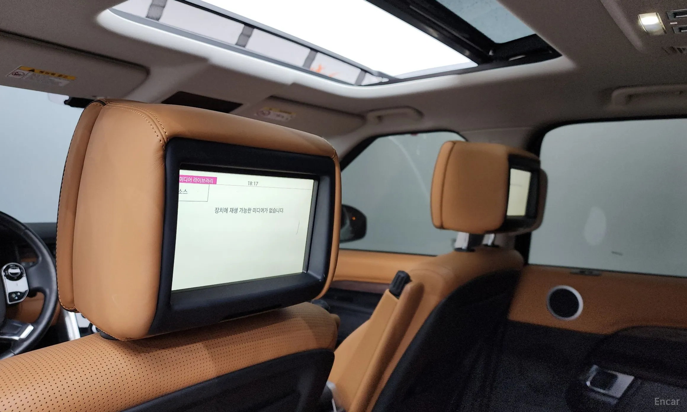 Land Rover Discovery 5 превью 19