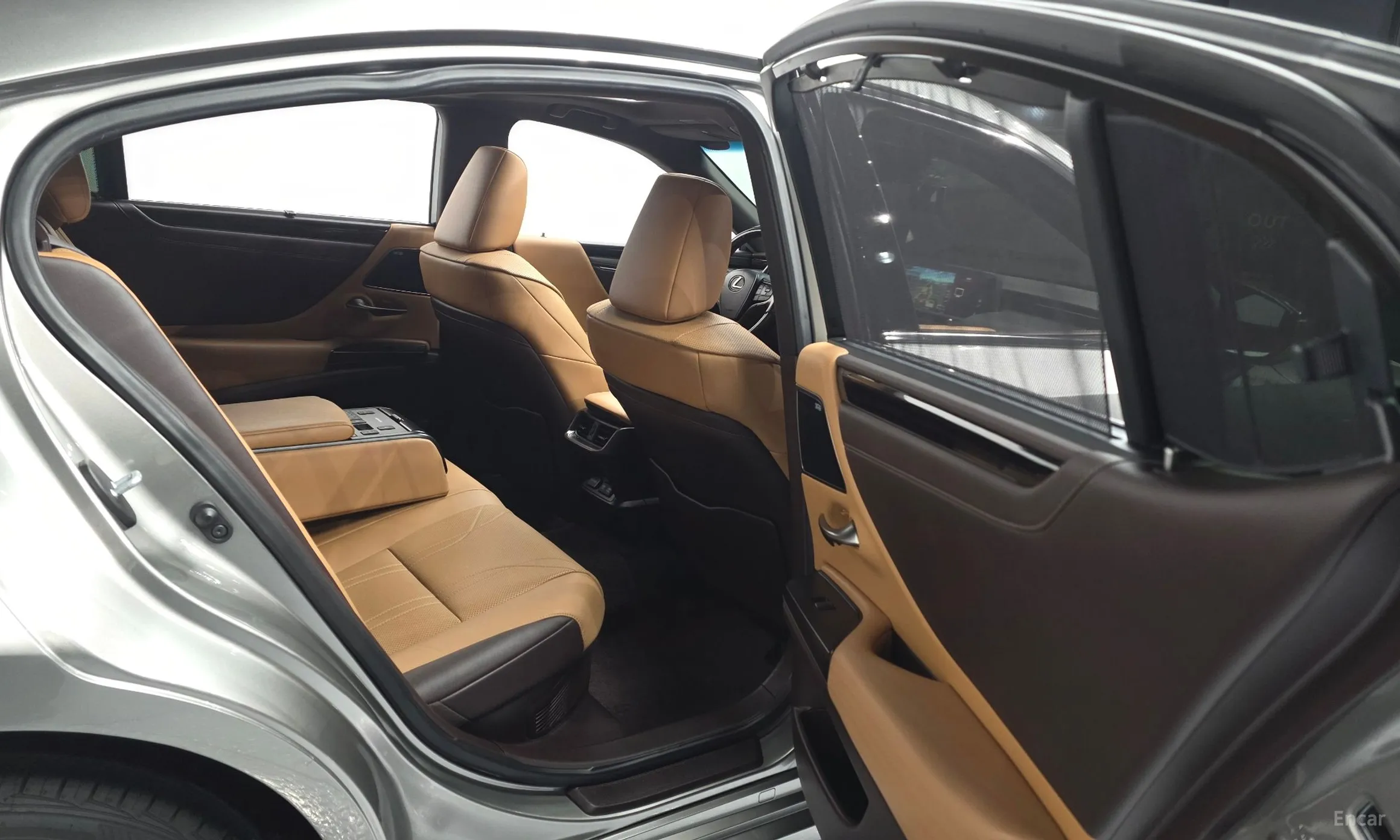 Lexus ES300h 7th Generation превью 12