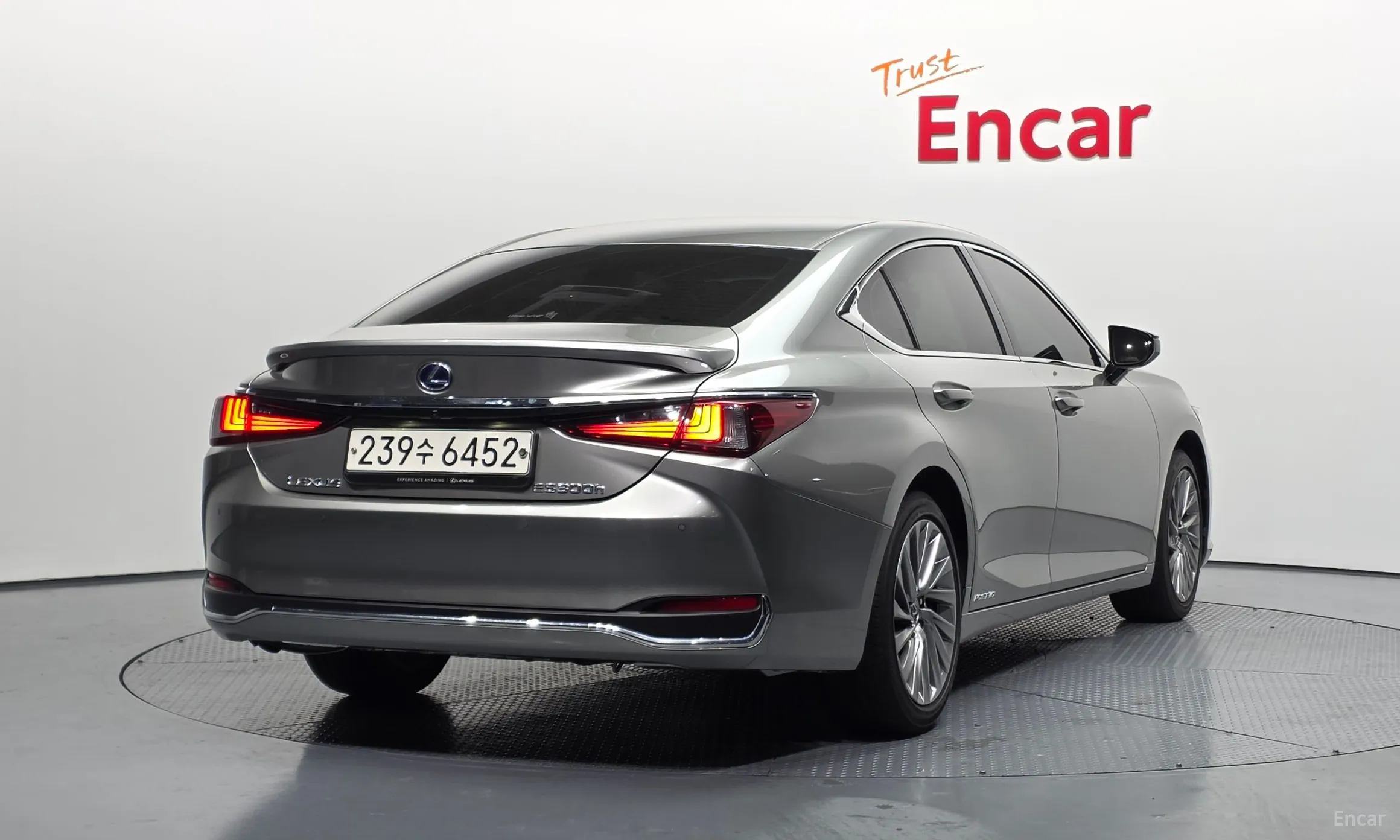 Lexus ES300h 7th Generation