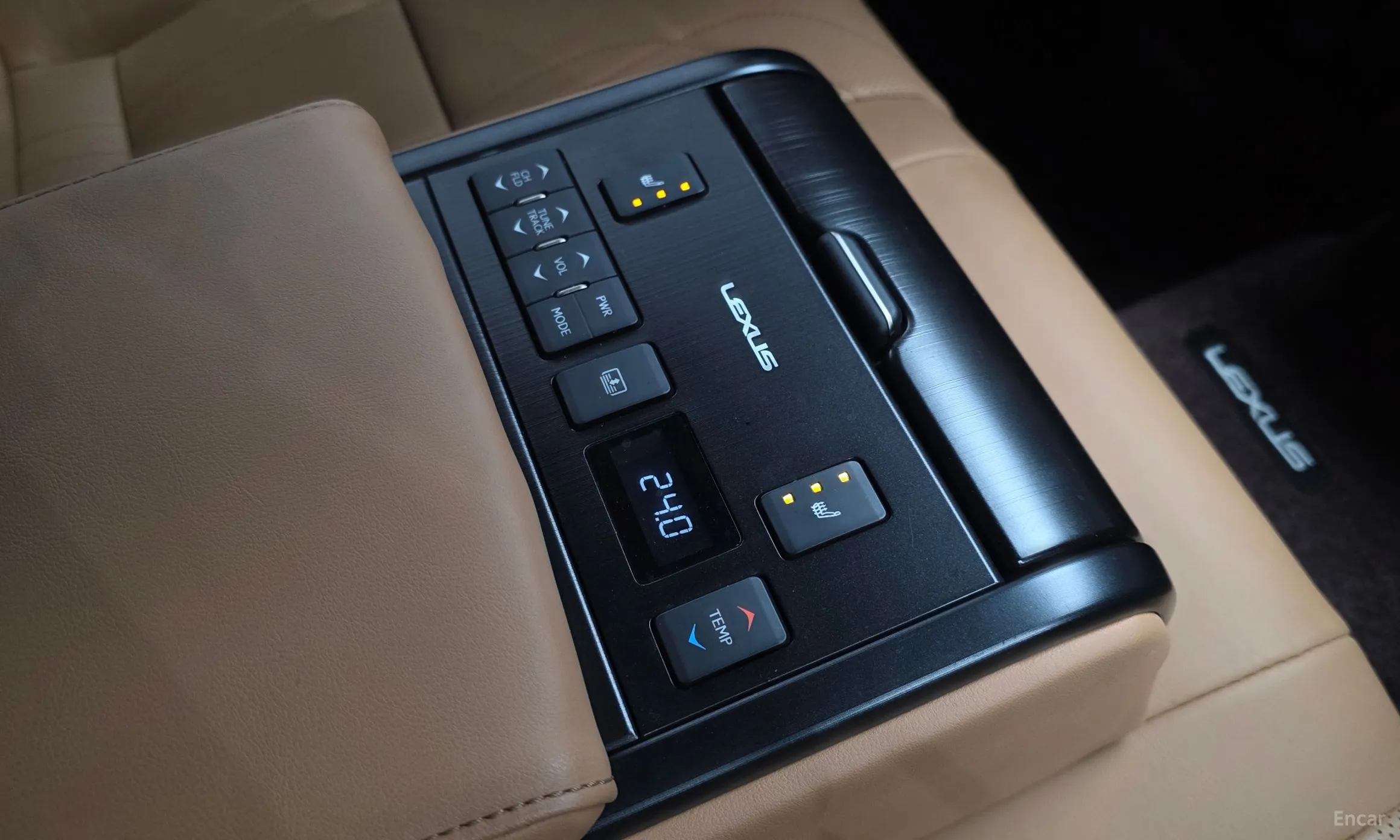 Lexus ES300h 7th Generation превью 19