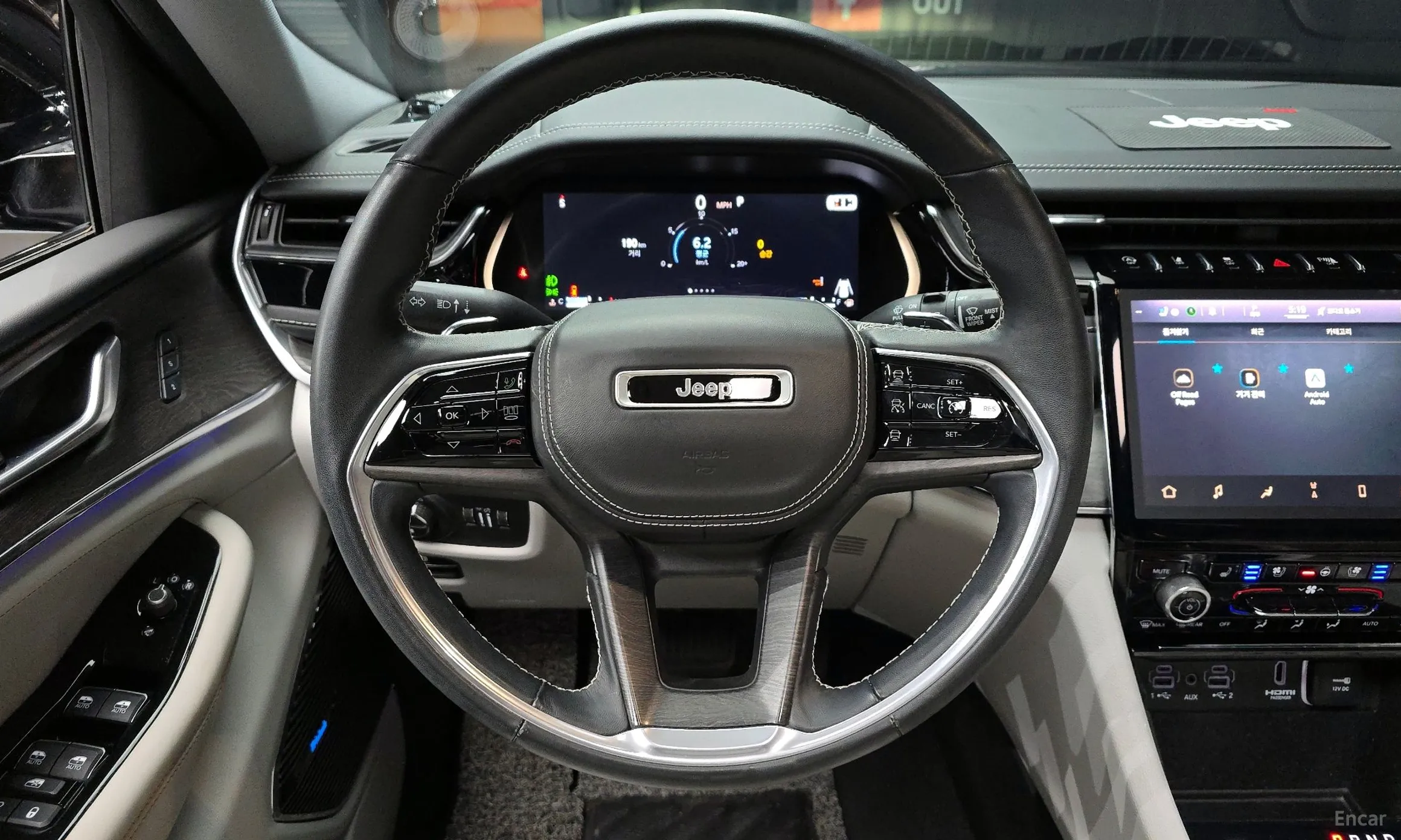 Jeep Grand Cherokee (WL) превью 13