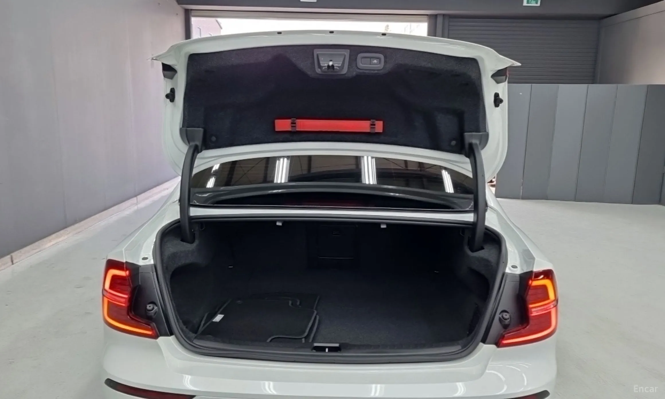 Volvo S60 3rd Generation превью 18