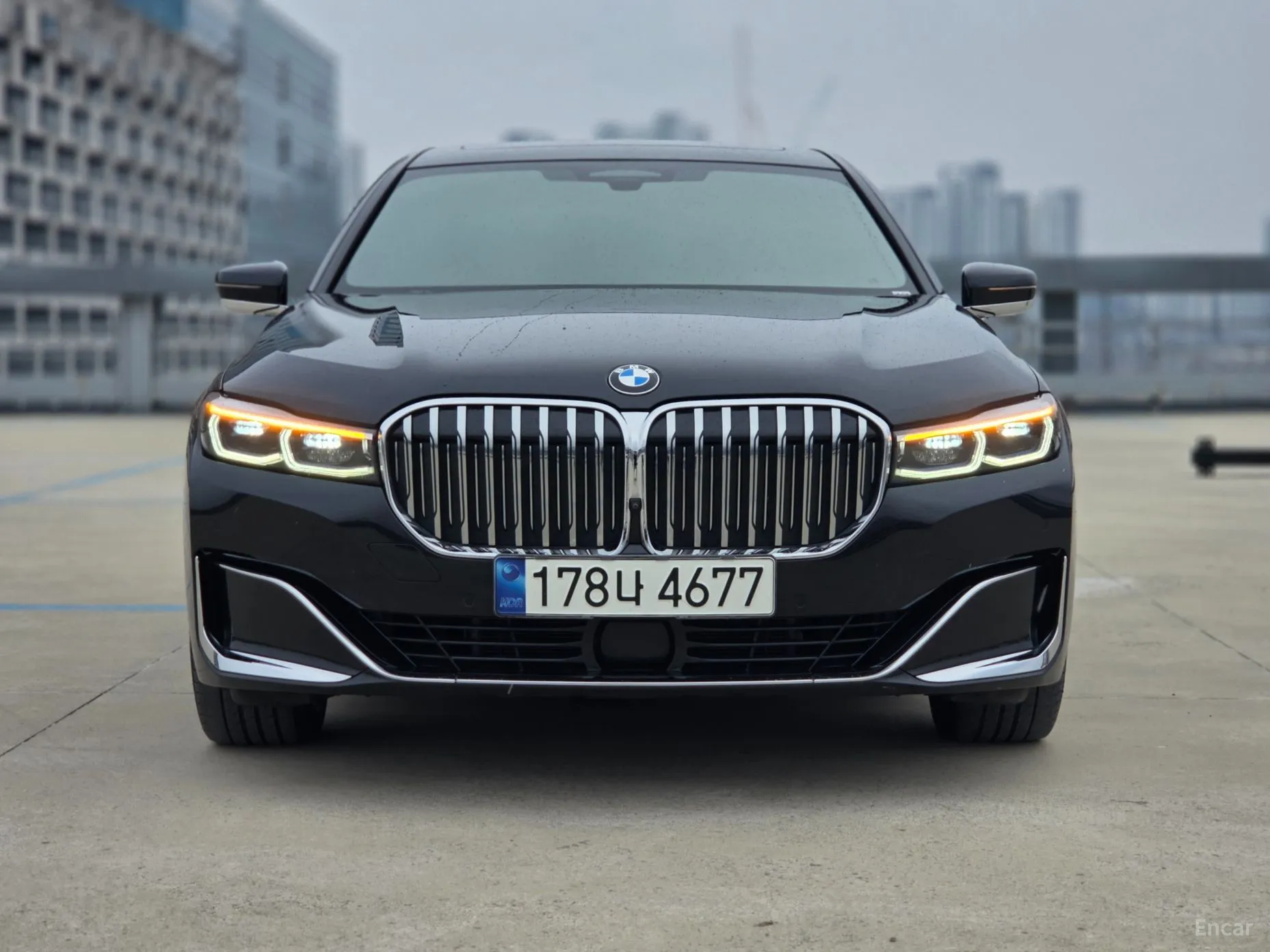 BMW 7 Series (G11) превью 4