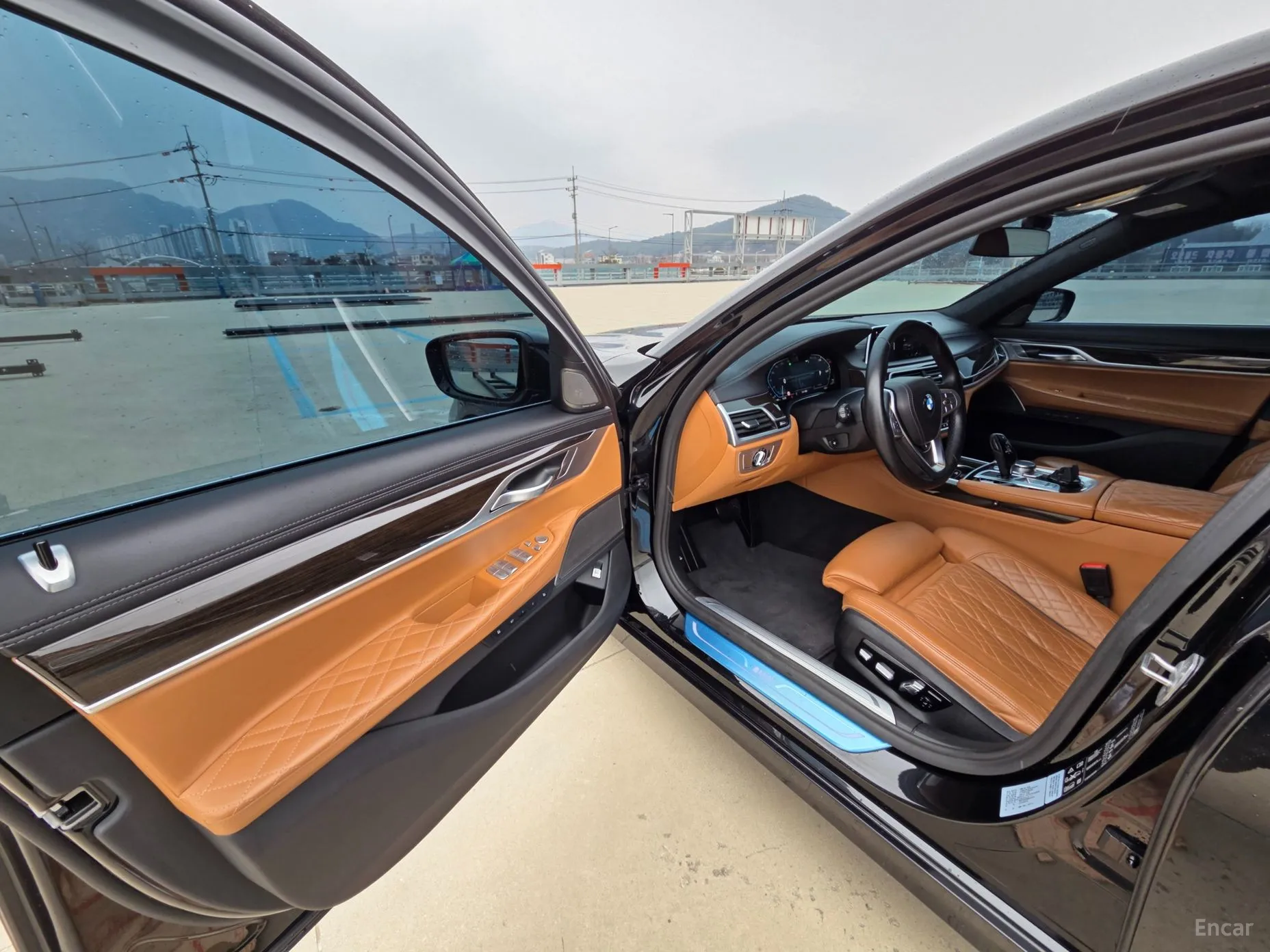 BMW 7 Series (G11) превью 9