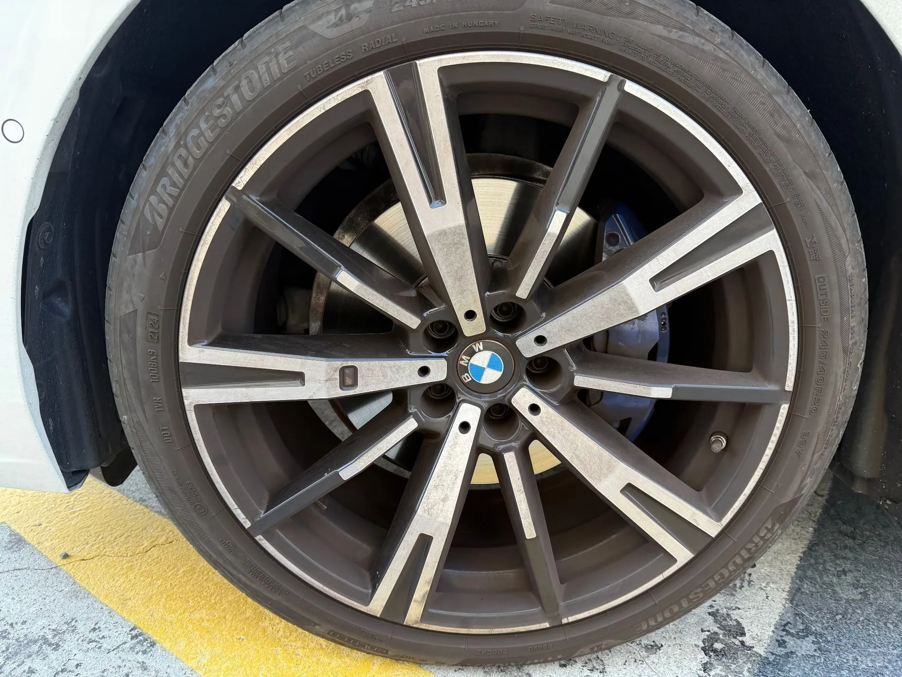 BMW 5 Series (G60) превью 5
