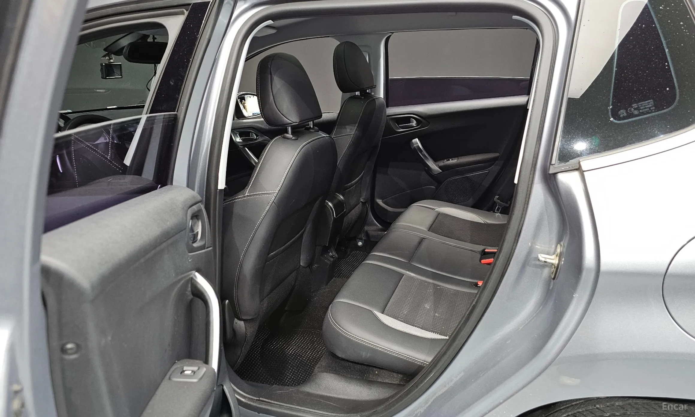 Peugeot 2008. превью 11