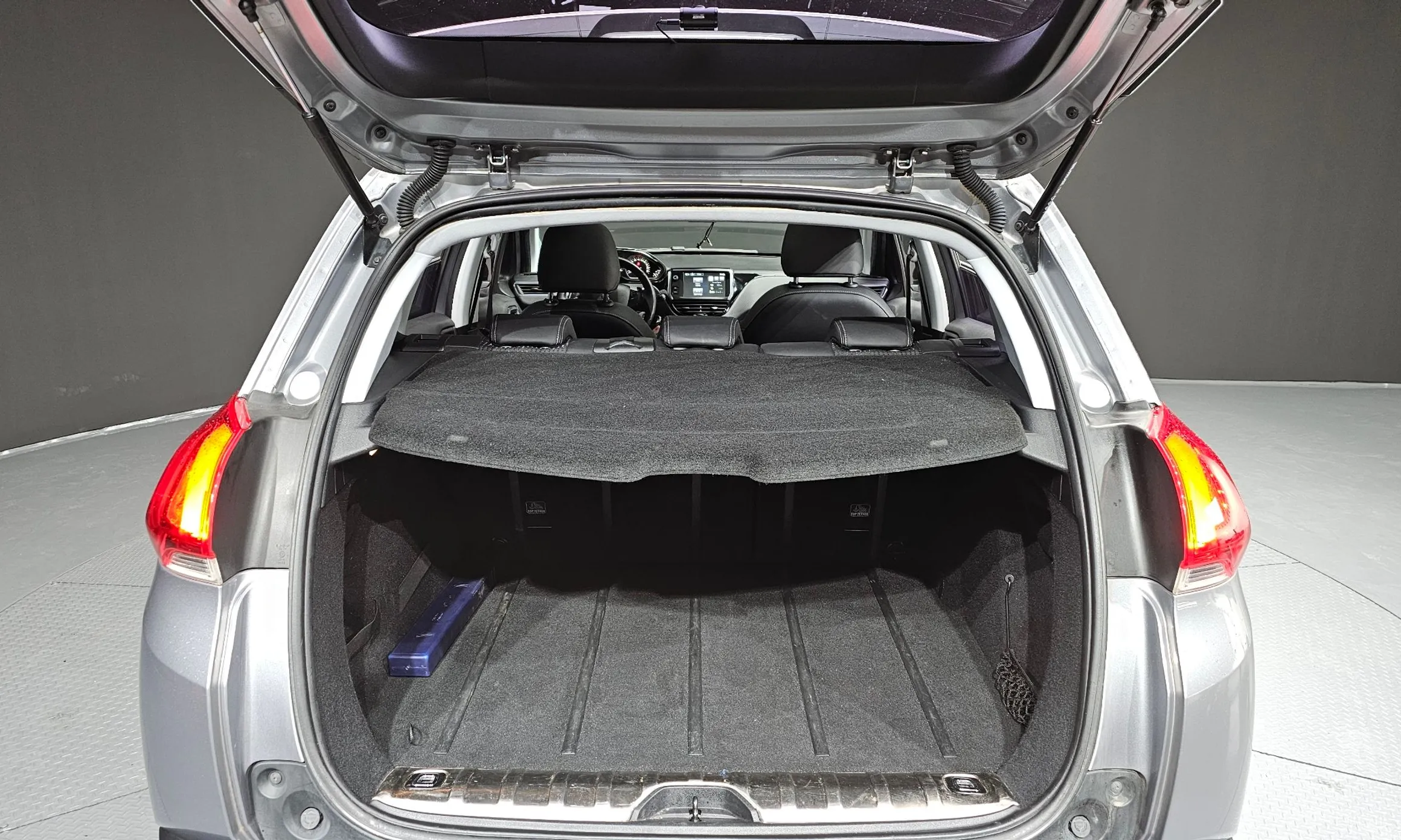 Peugeot 2008. превью 20