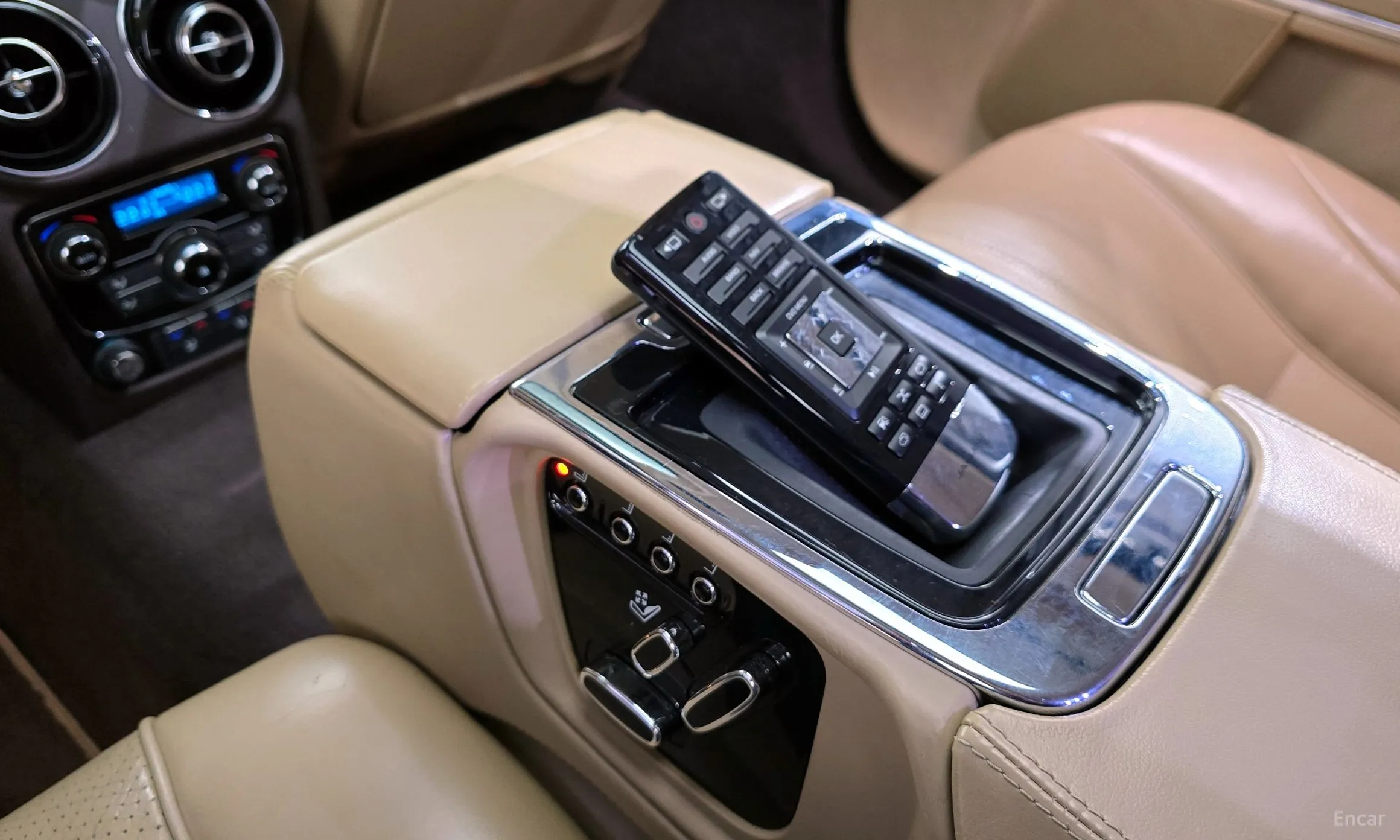 Jaguar All New XJ превью 19