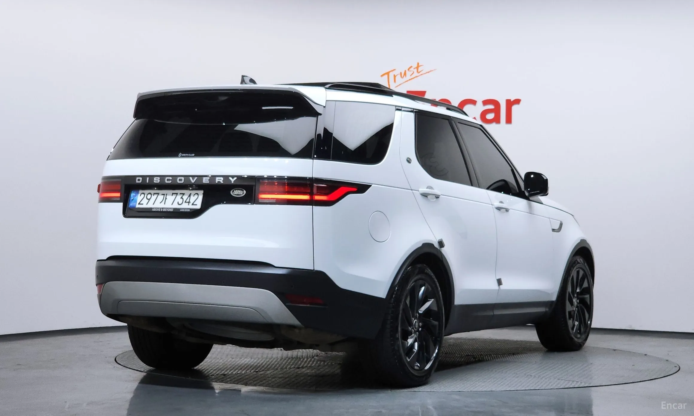 Land Rover Discovery 5 превью 2
