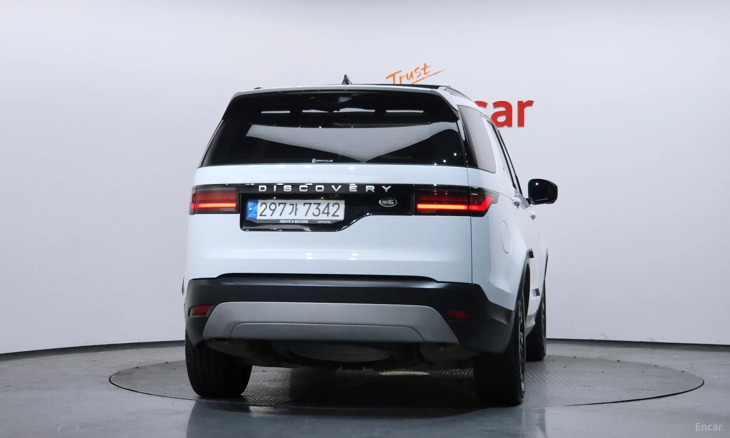 Land Rover Discovery 5 превью 4
