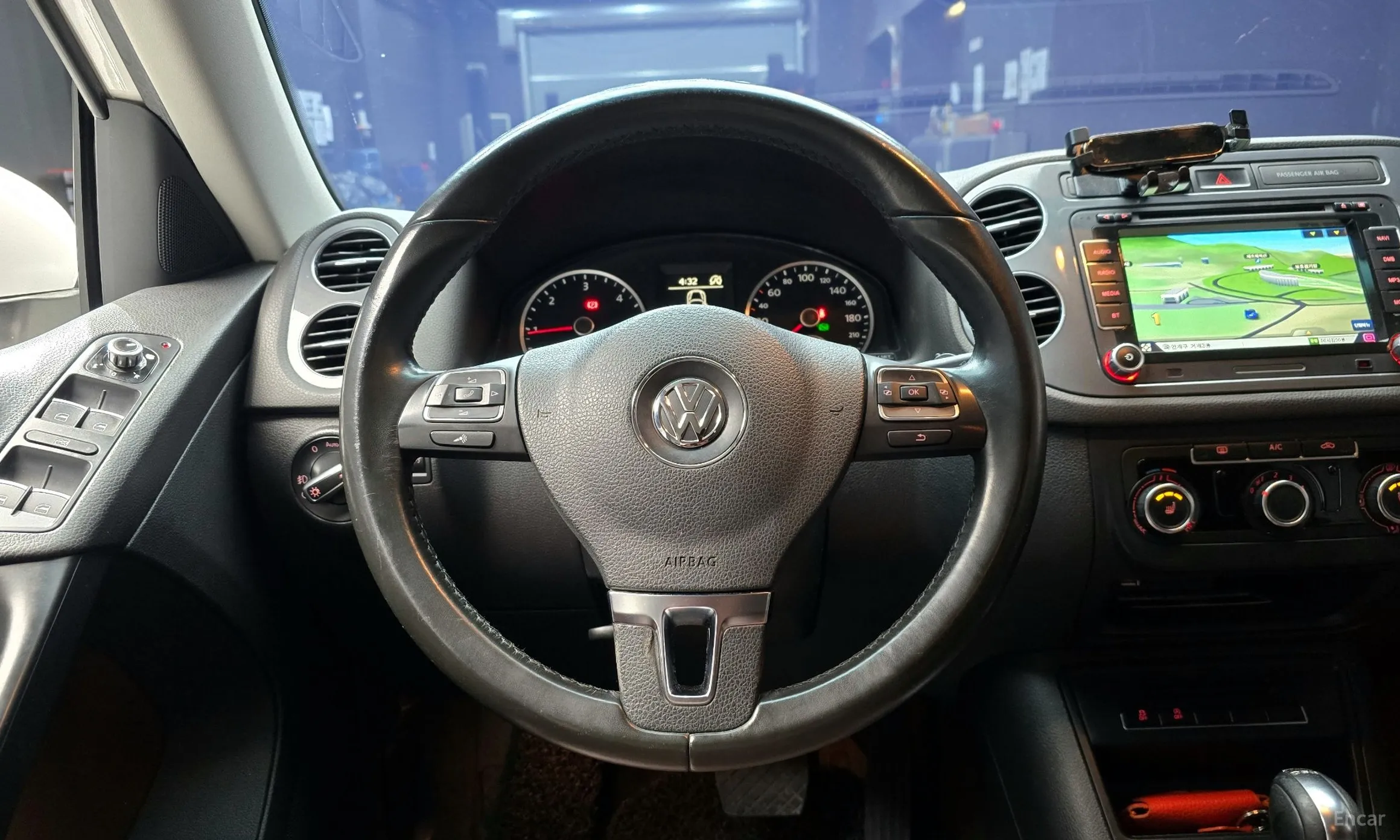 Volkswagen New Tiguan превью 14