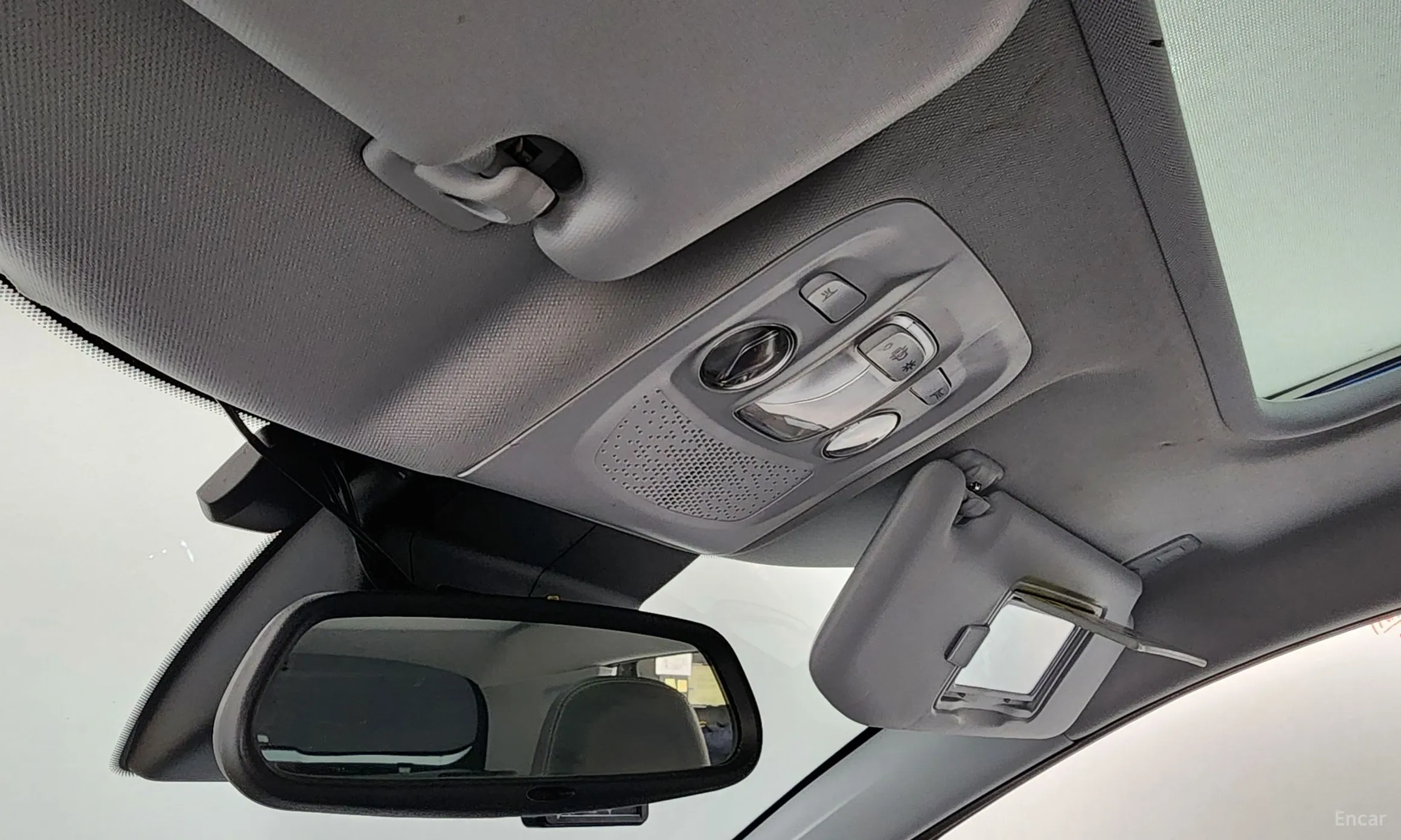 Peugeot 2008. превью 16