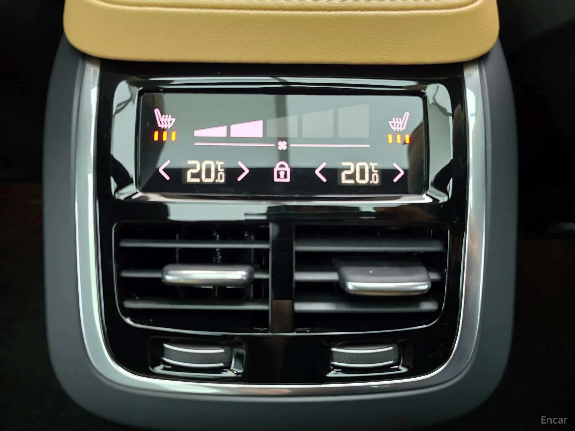Volvo XC90 Gen 2 превью 17