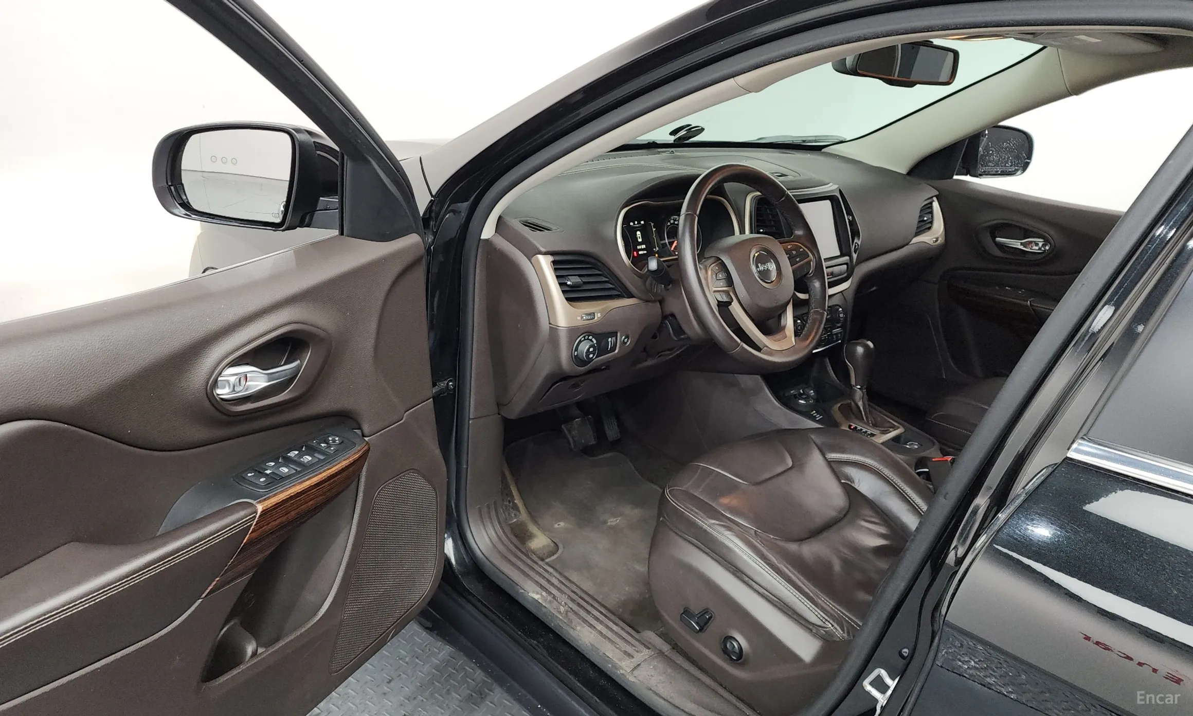 Jeep Cherokee (KL) превью 10