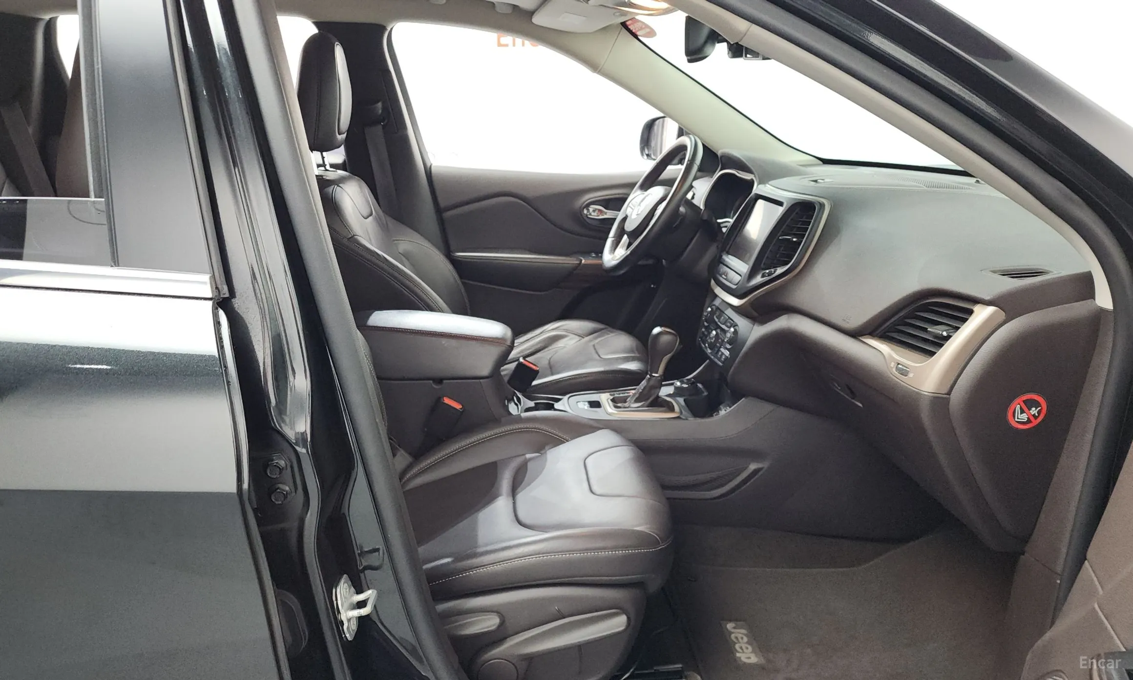 Jeep Cherokee (KL) превью 11