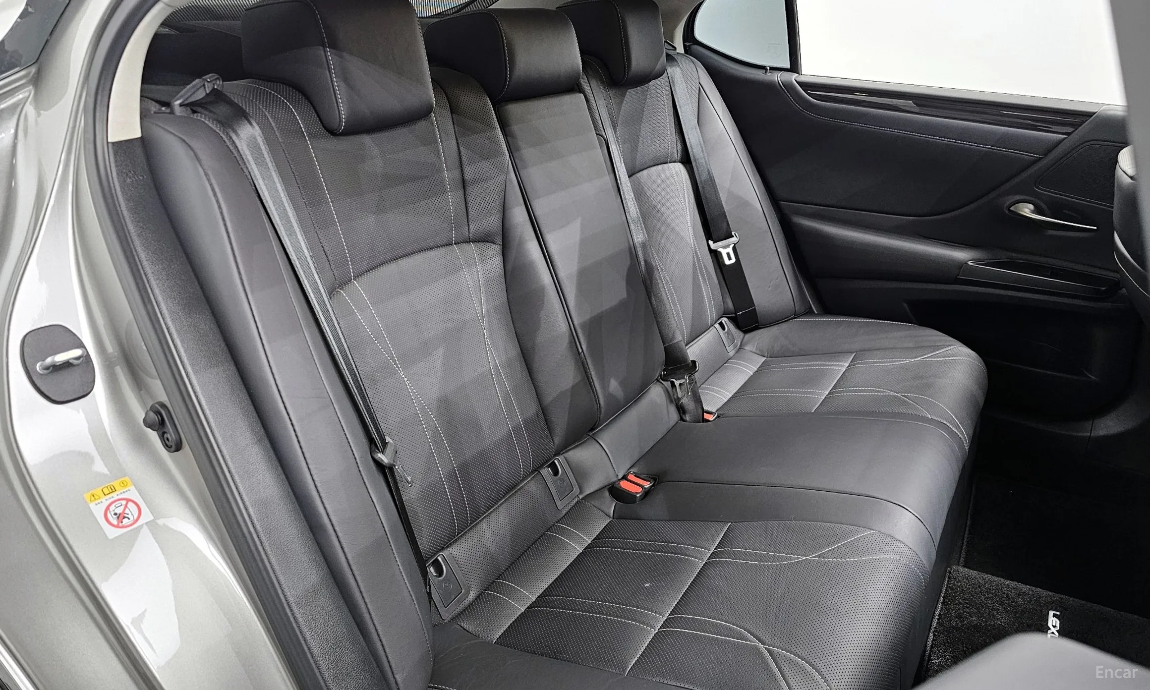 Lexus ES300h 7th Generation превью 12