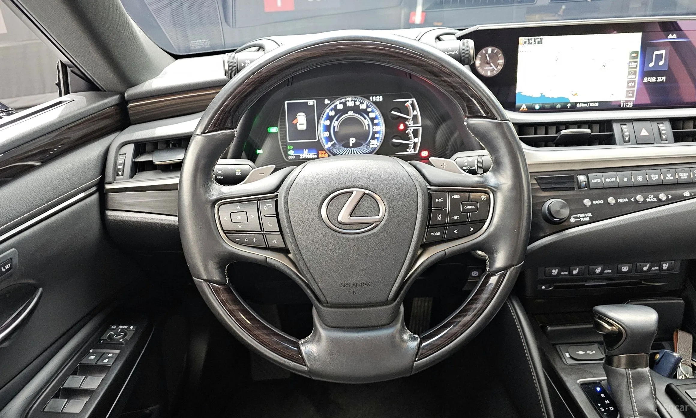Lexus ES300h 7th Generation превью 13