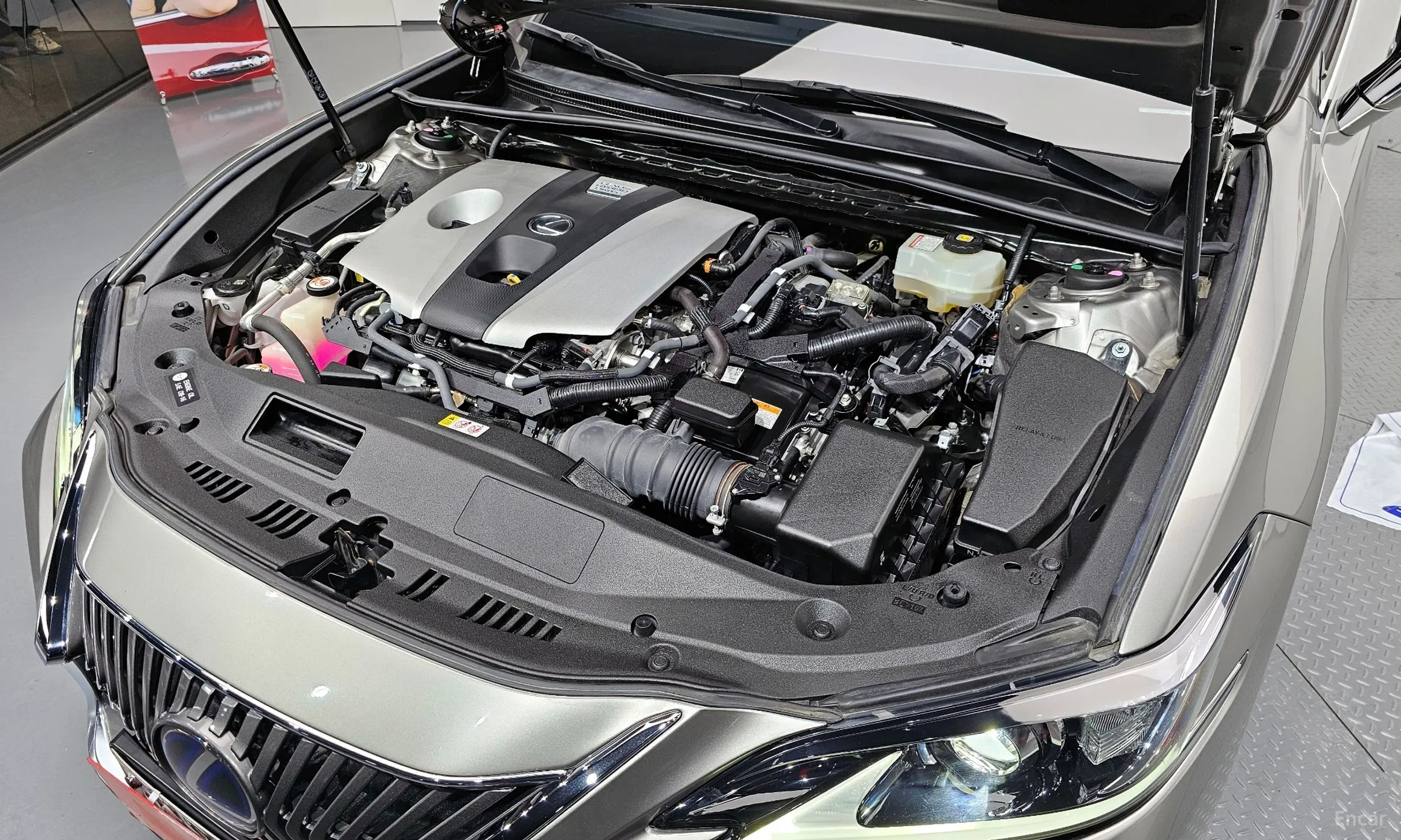 Lexus ES300h 7th Generation превью 6
