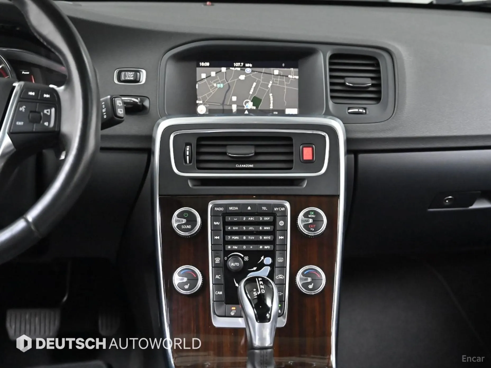 Volvo V60 превью 14