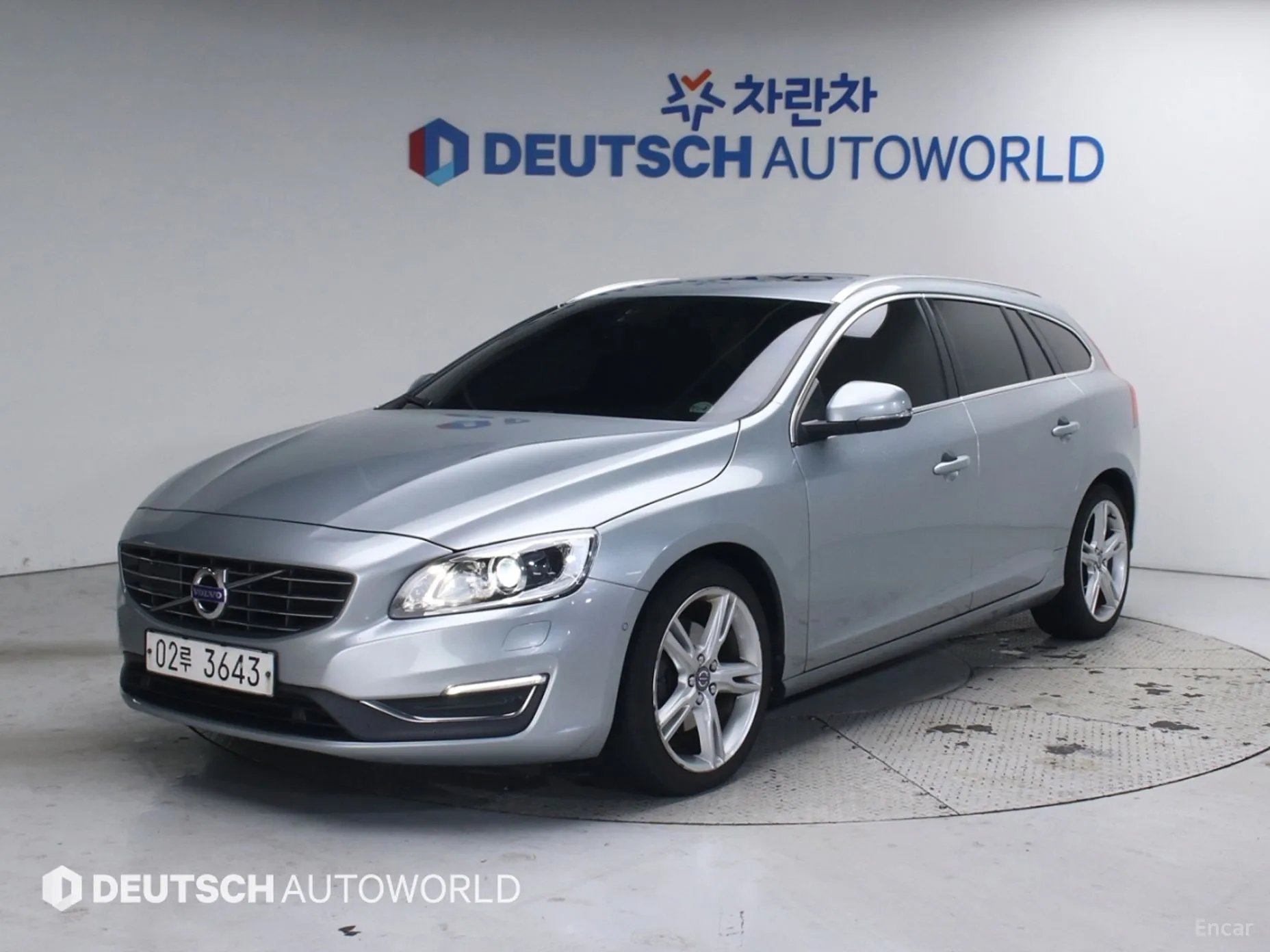 Volvo V60 превью 3