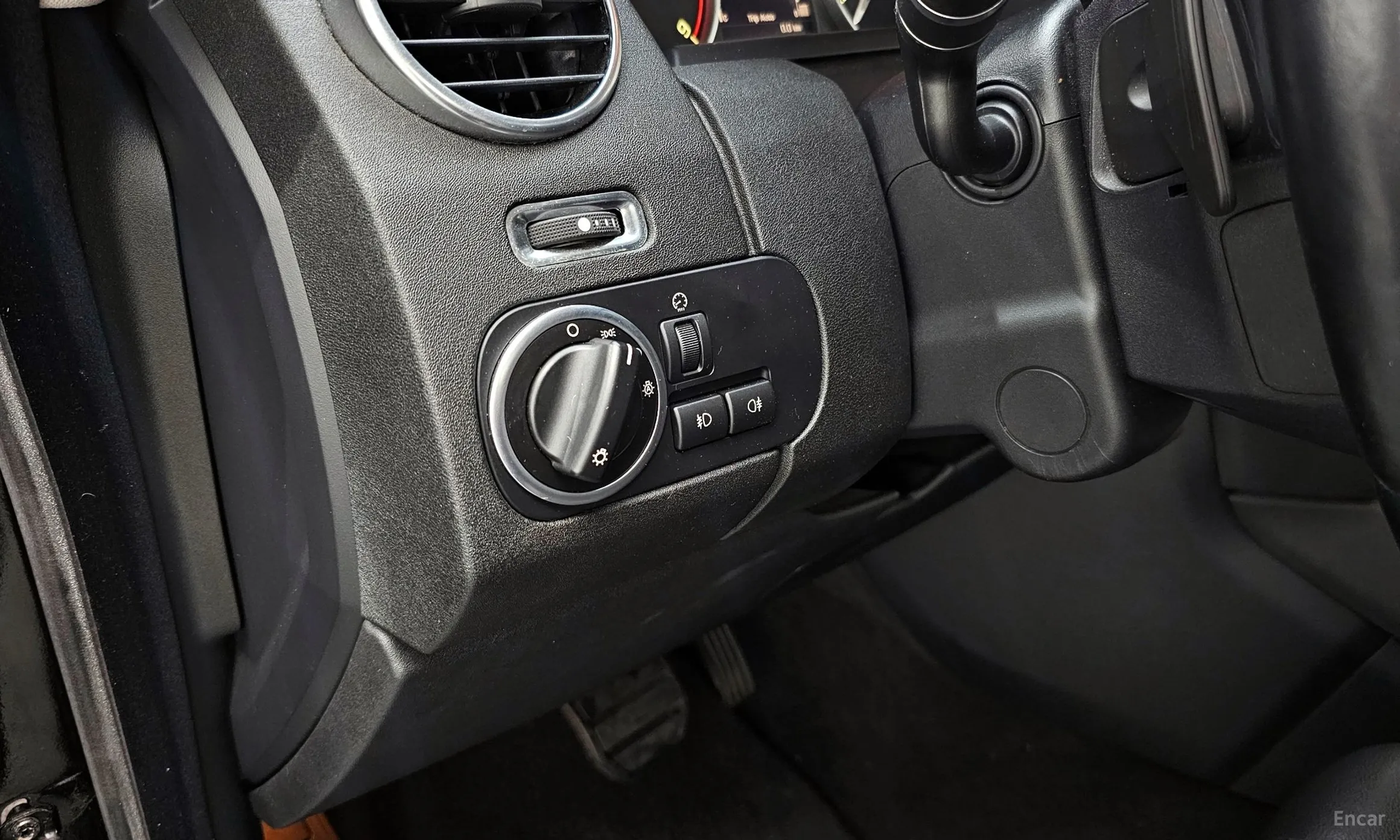 Land Rover Discovery 4 превью 18