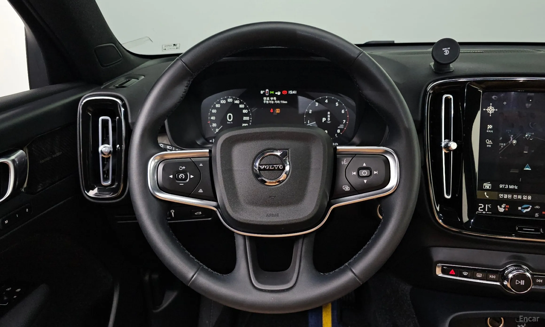 Volvo XC40 превью 14