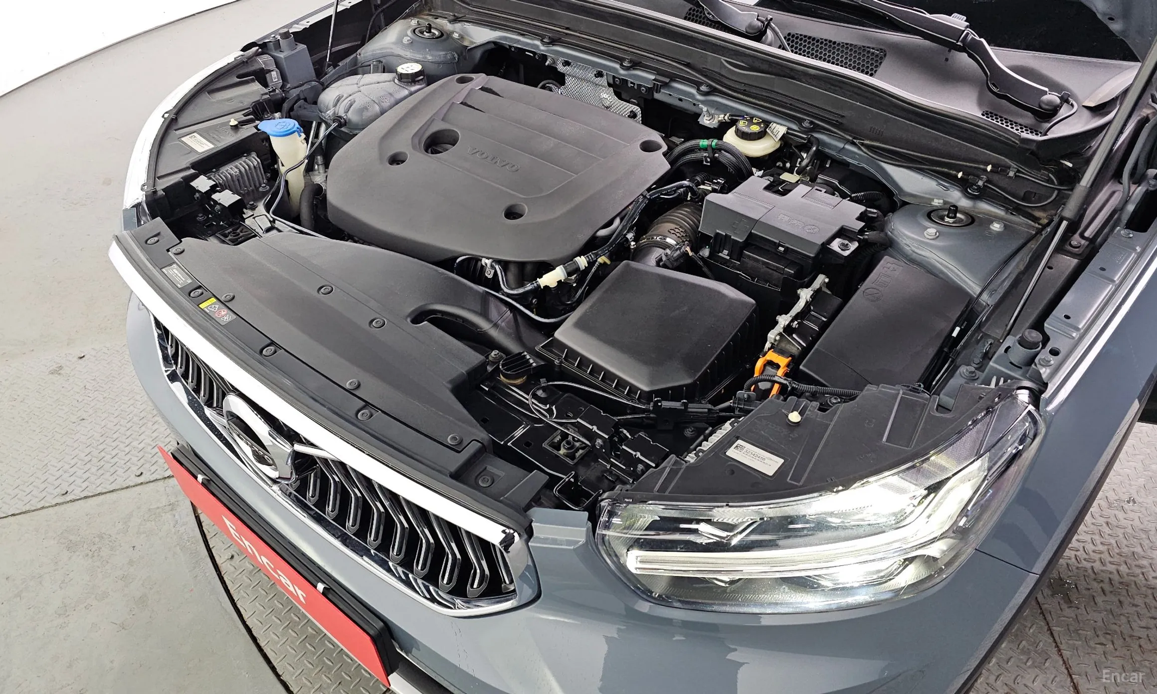 Volvo XC40 превью 6
