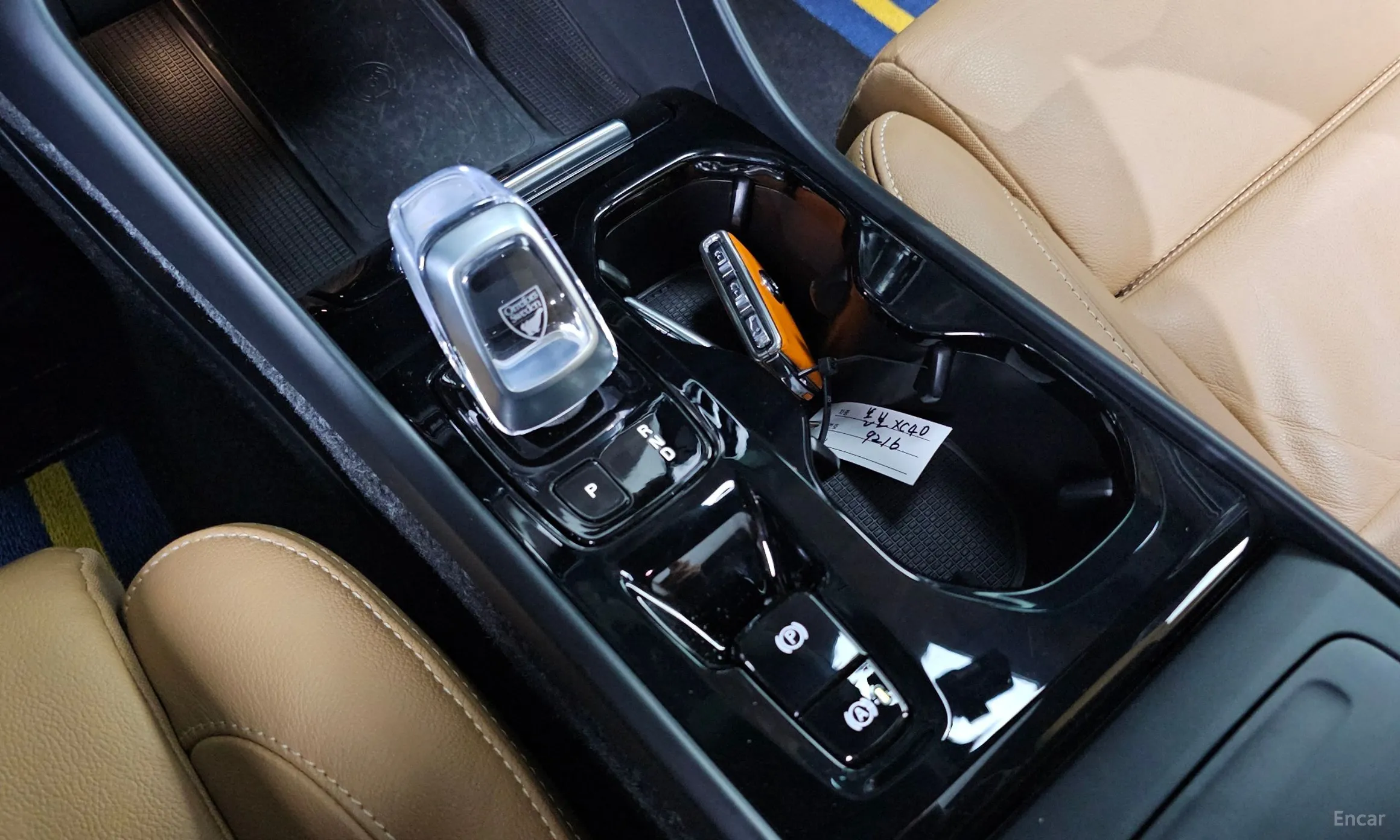 Volvo XC40 превью 9