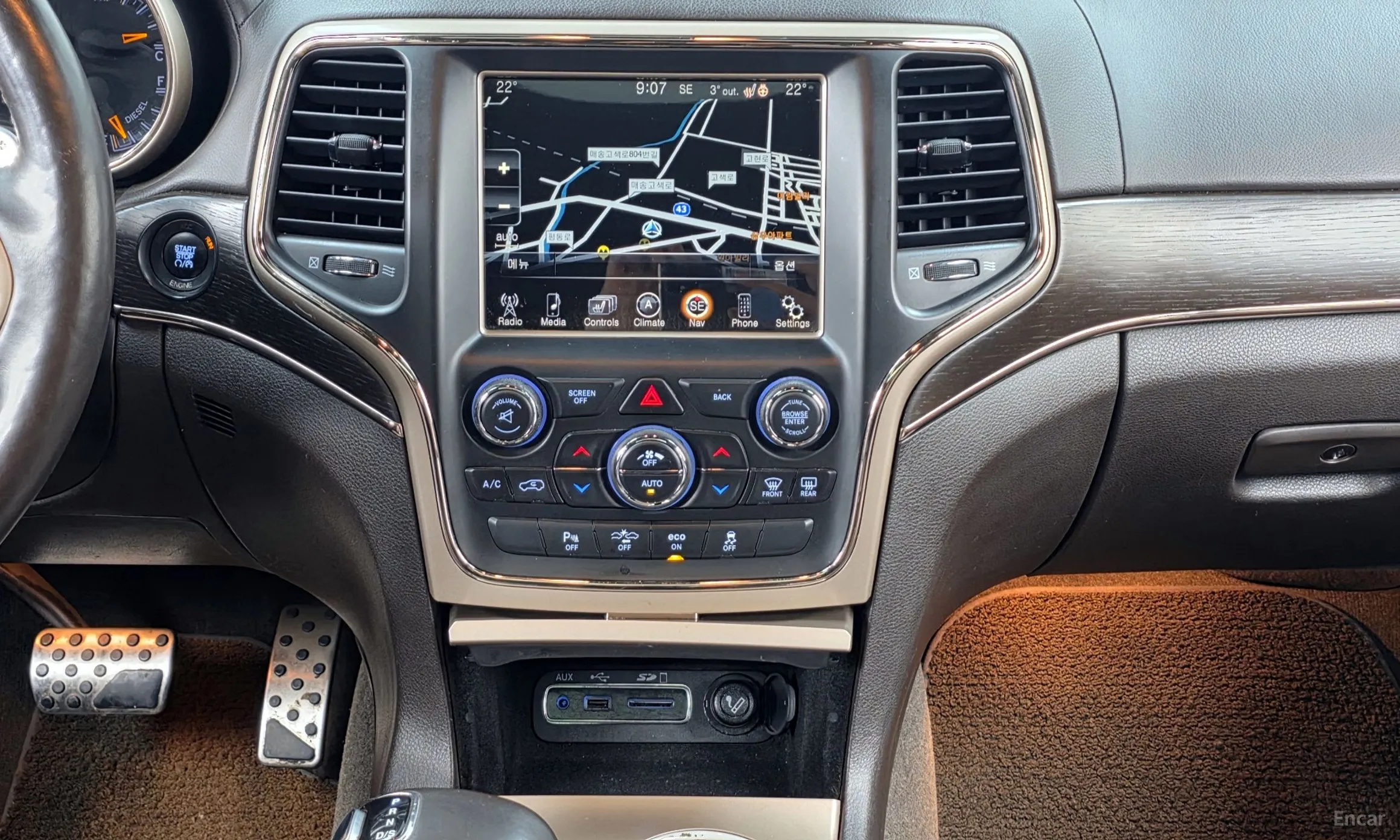 Jeep Grand Cherokee превью 14