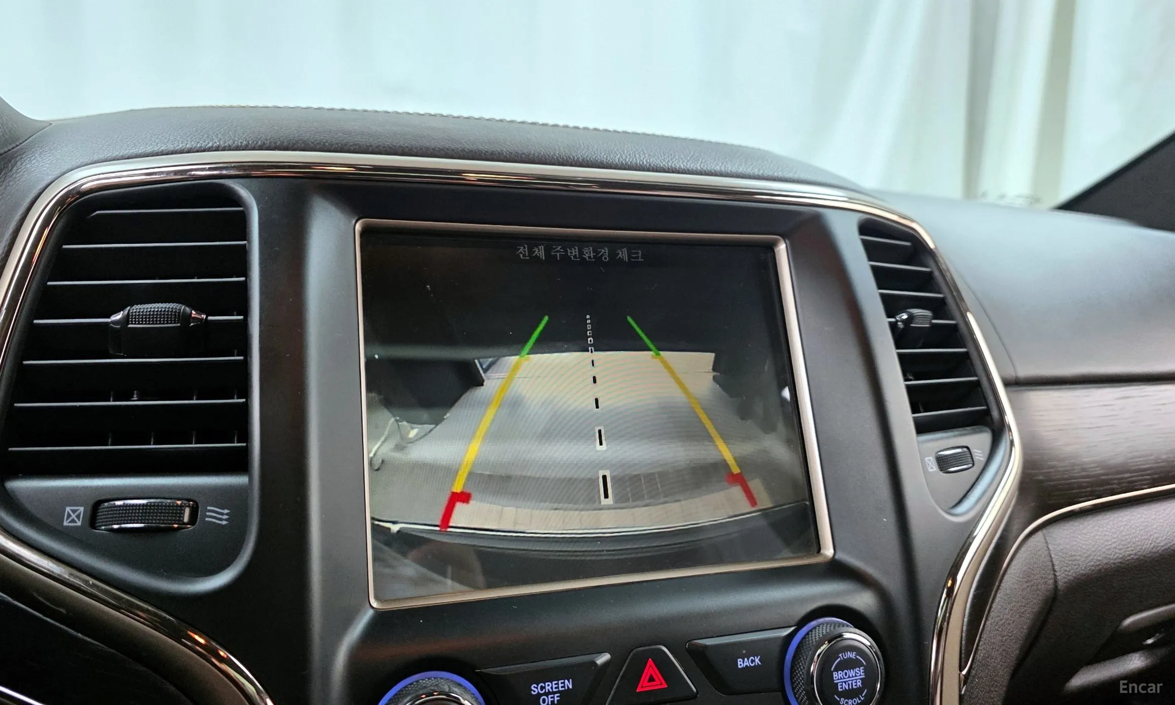 Jeep Grand Cherokee превью 15