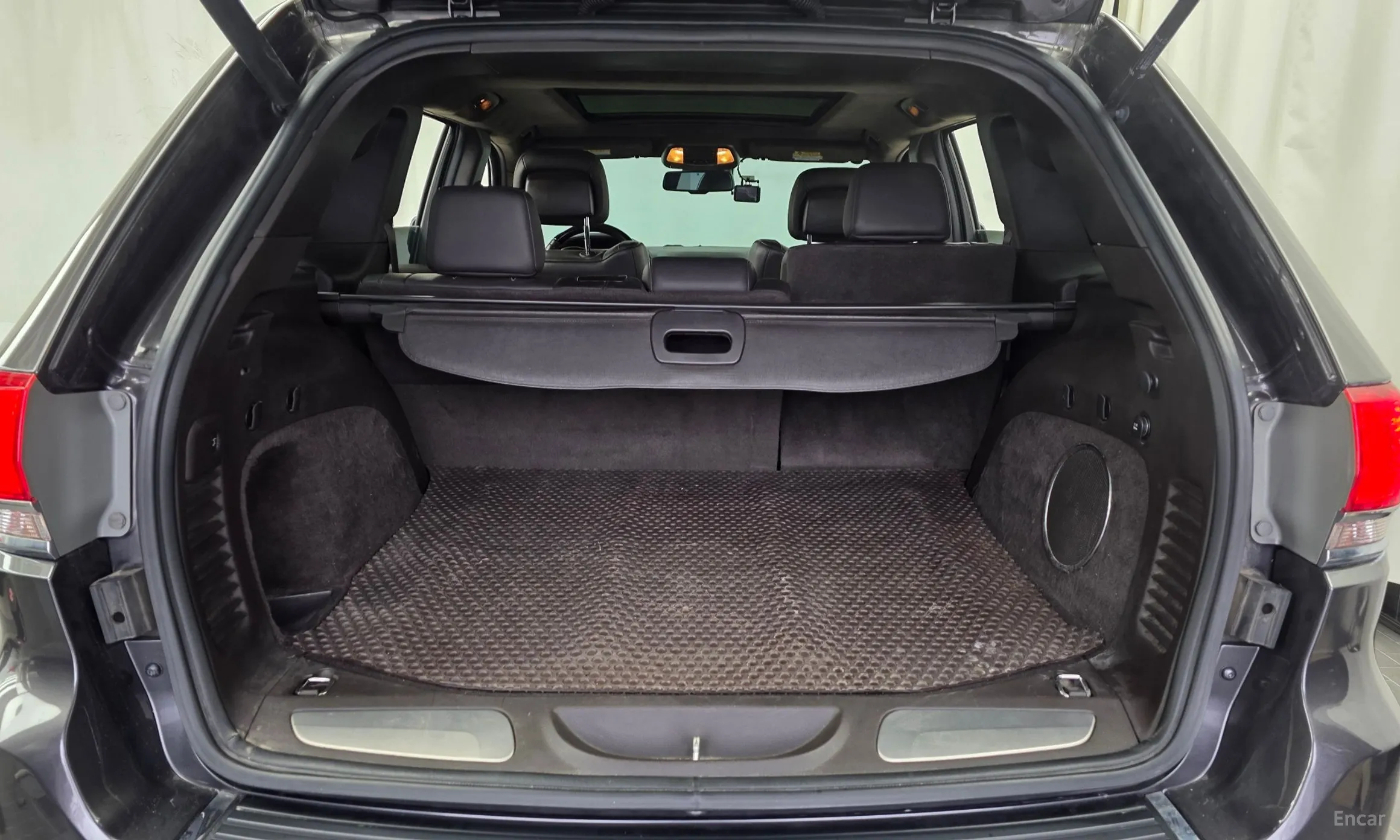 Jeep Grand Cherokee превью 20