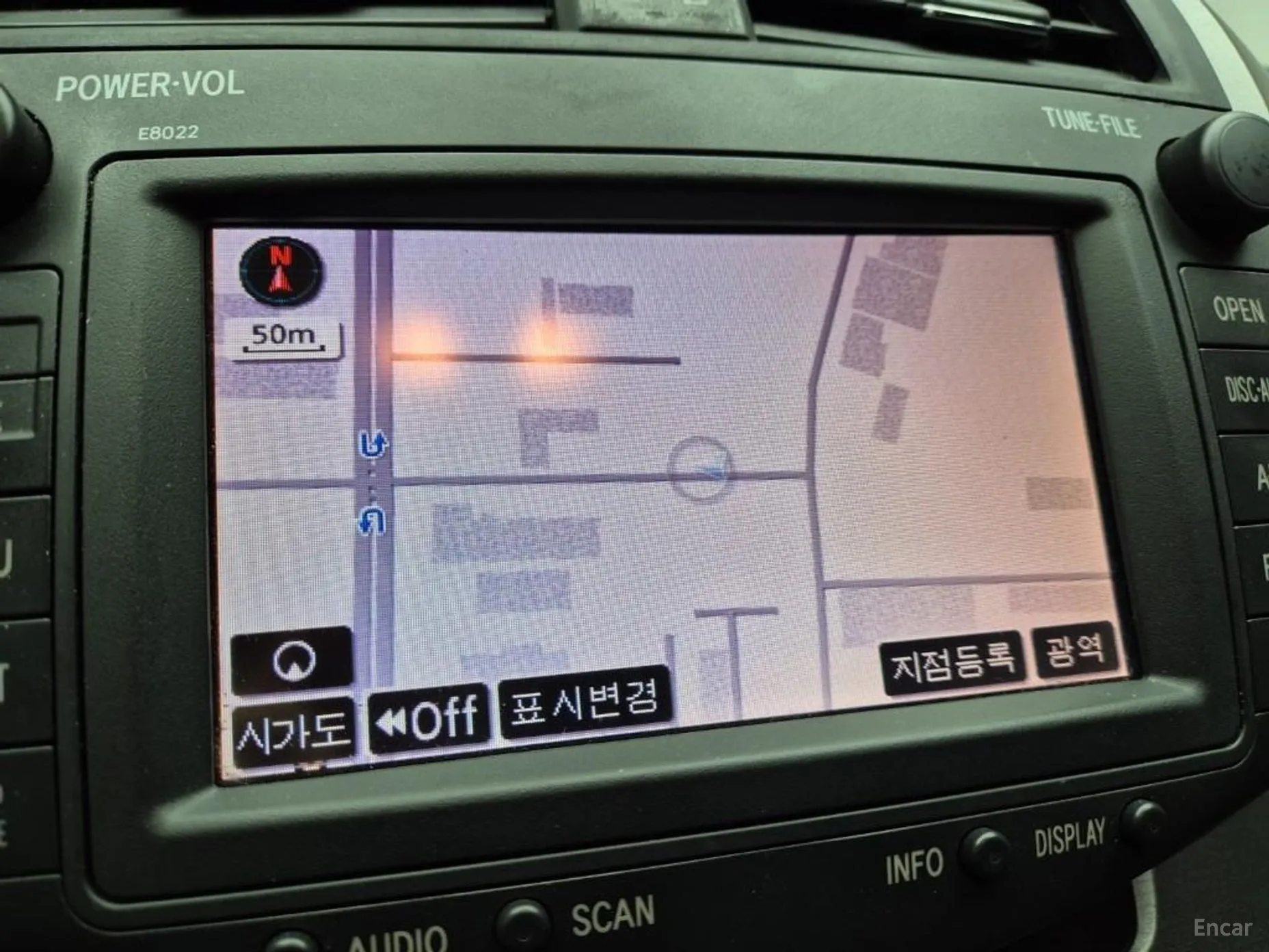 Toyota RAV4 превью 14