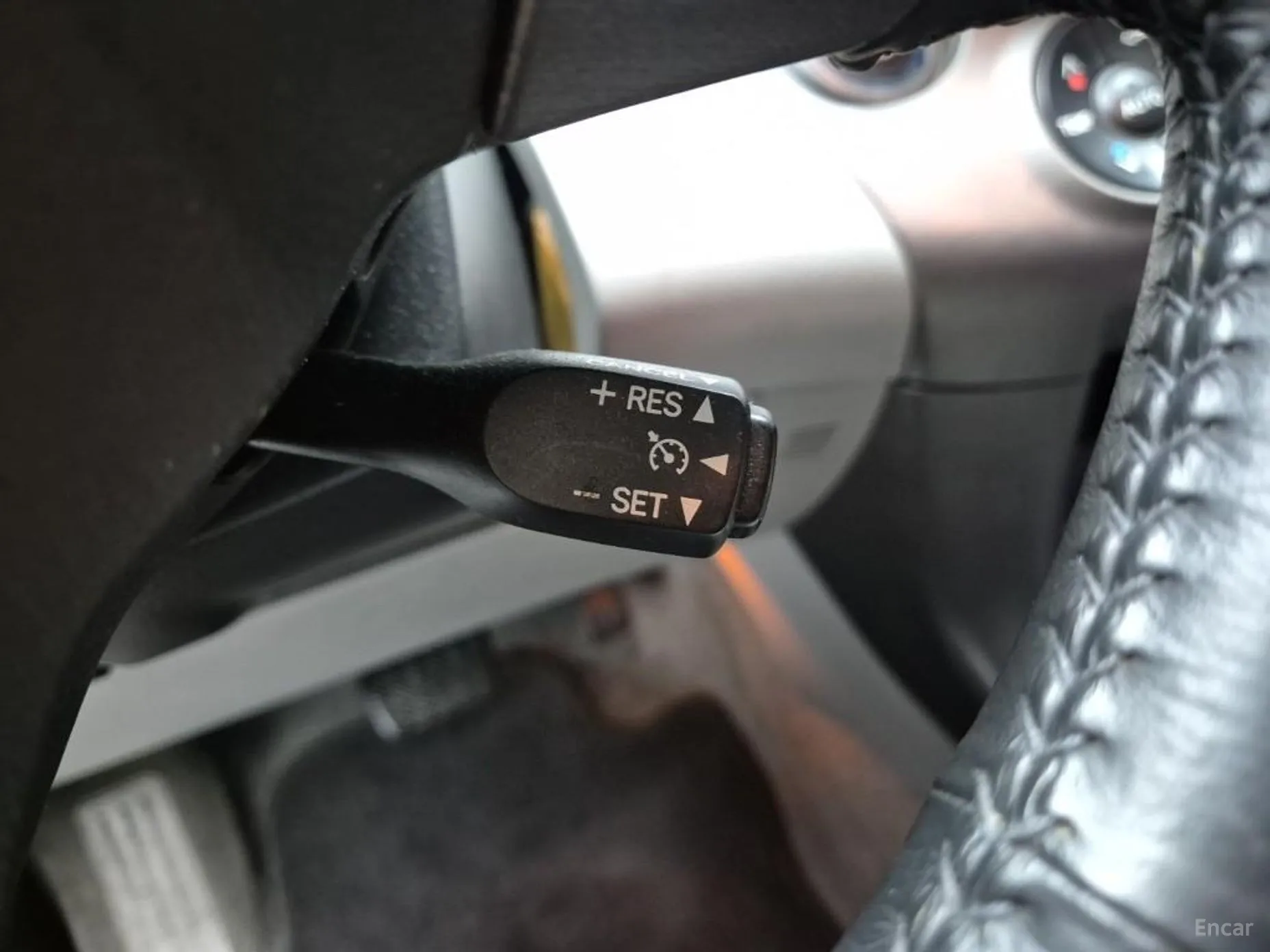 Toyota RAV4 превью 16