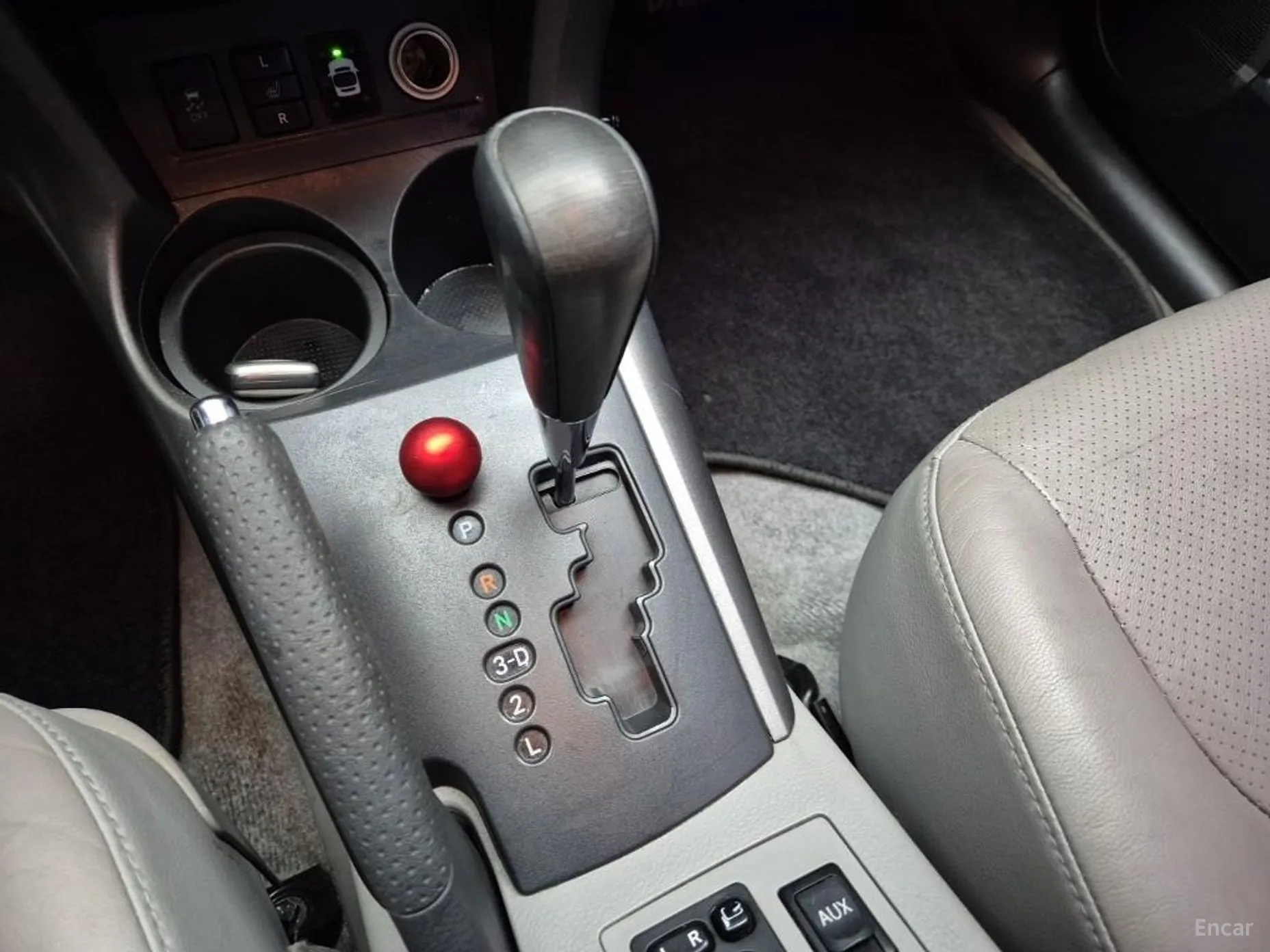 Toyota RAV4 превью 8